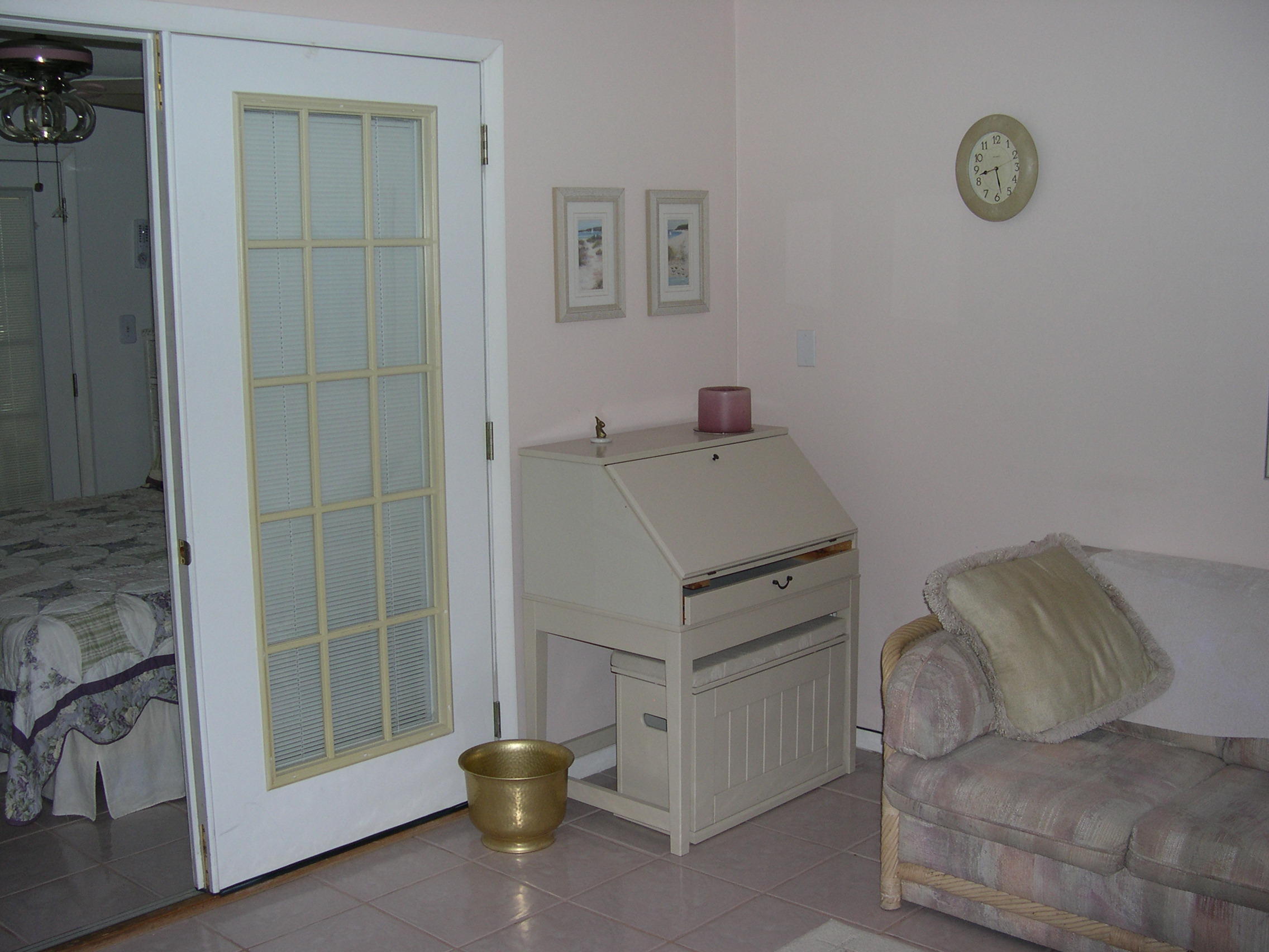 COLONNADES CONDOMINIUM NO 4 - Residential