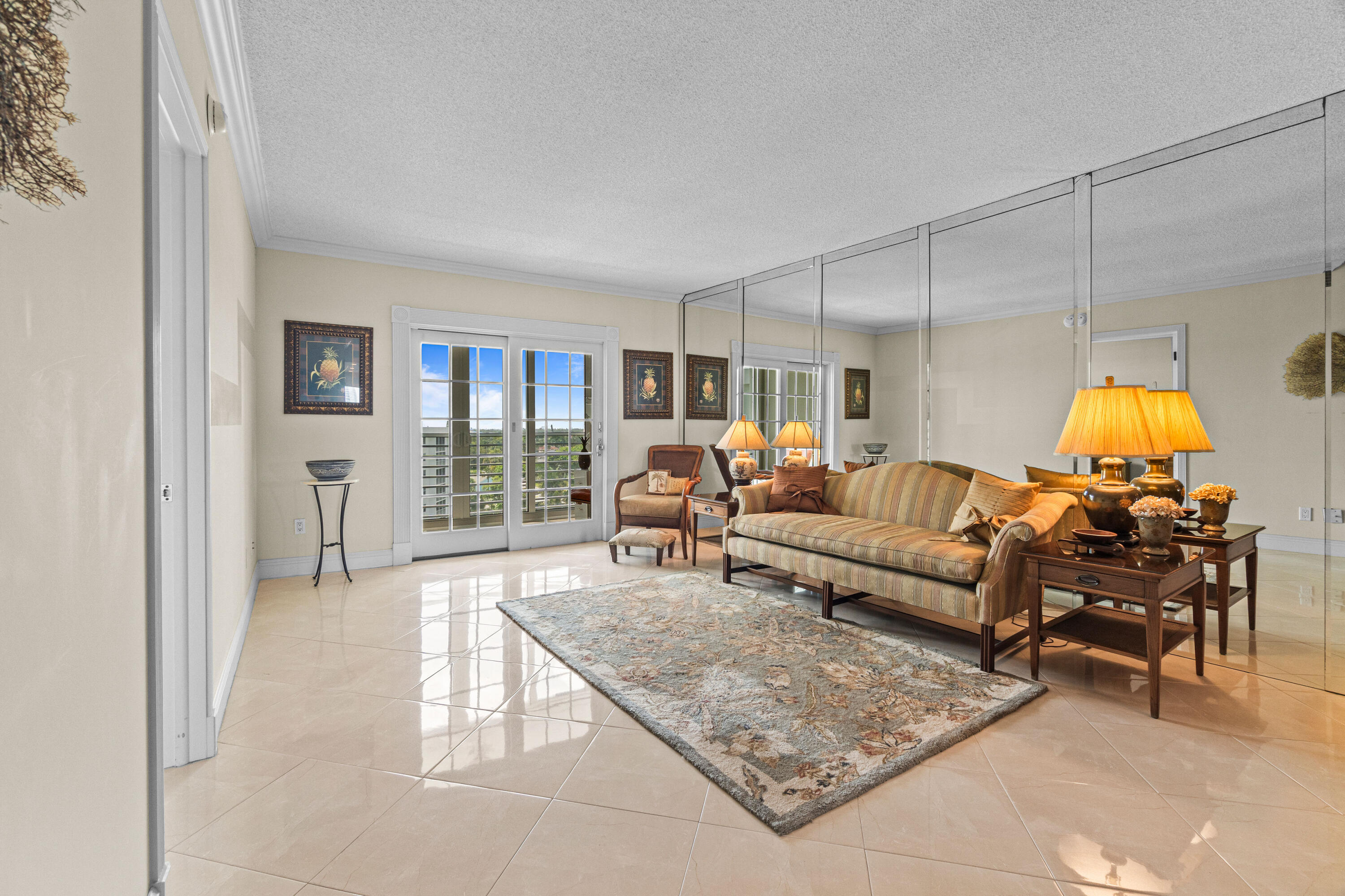 2731 NE 14th Street Causeway 923