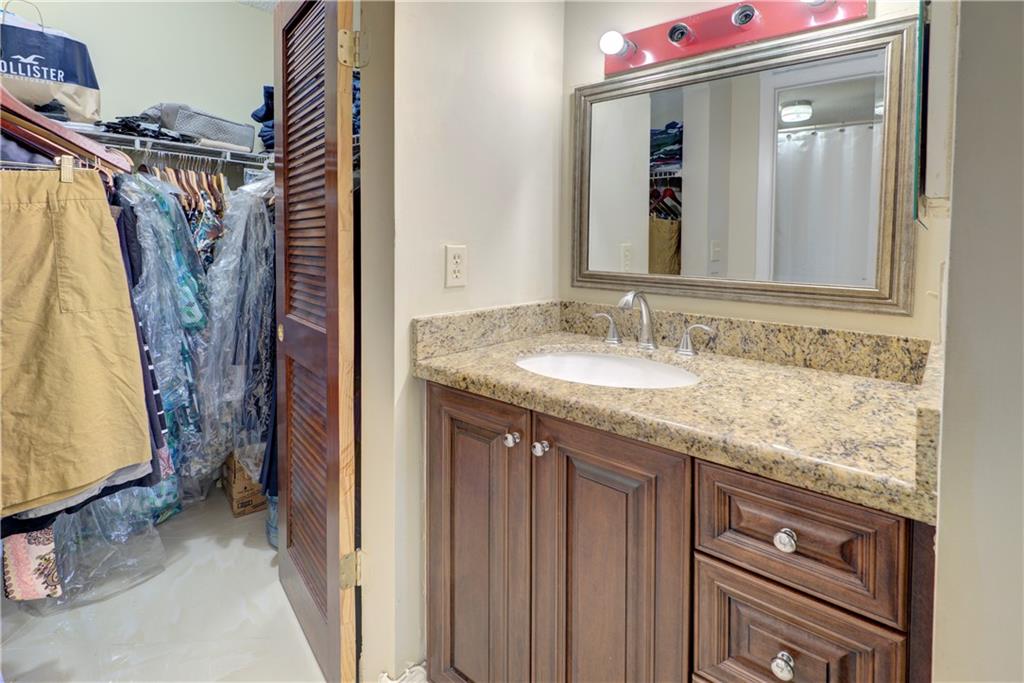 Palm Court - Residential