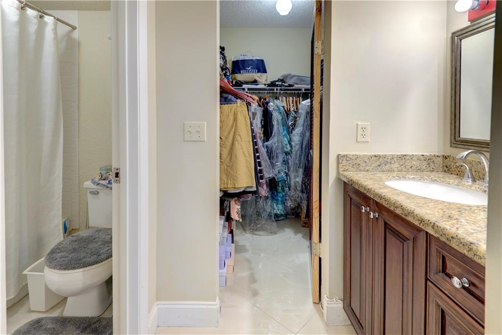 Palm Court - Residential