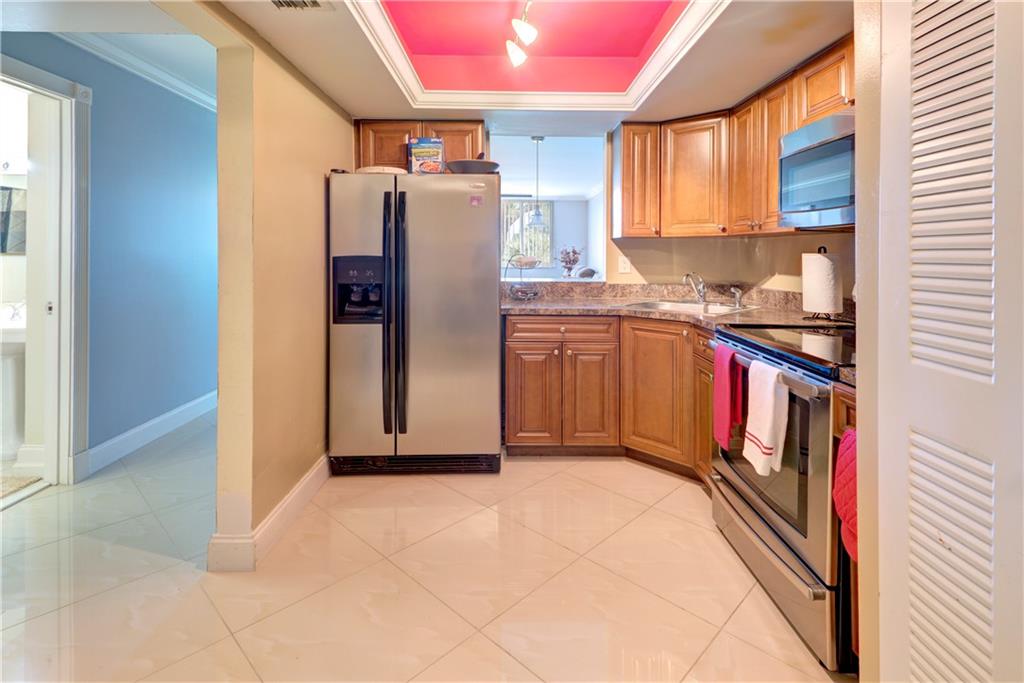 Palm Court - Residential