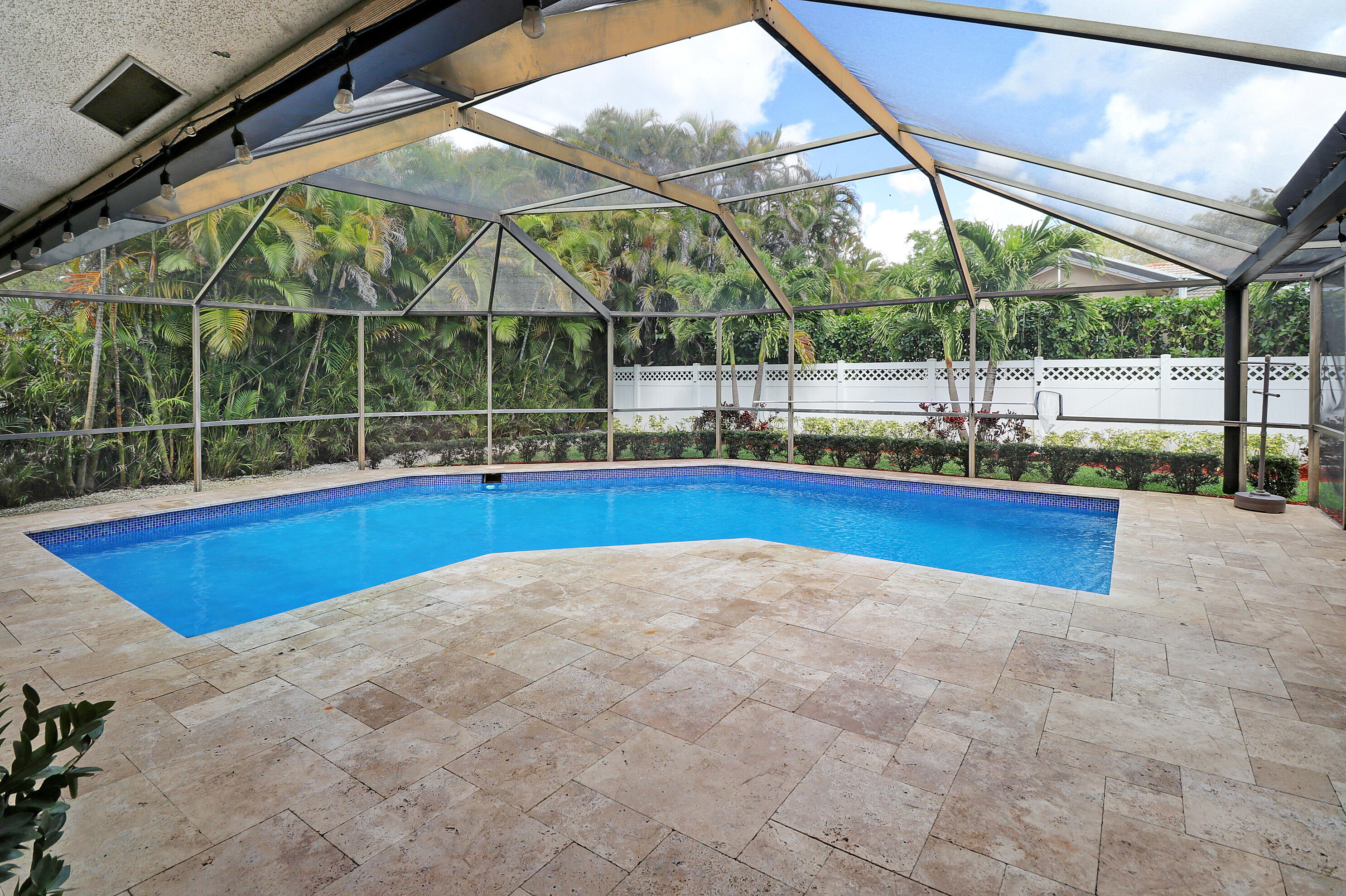 NORTH SPRINGS - Residential