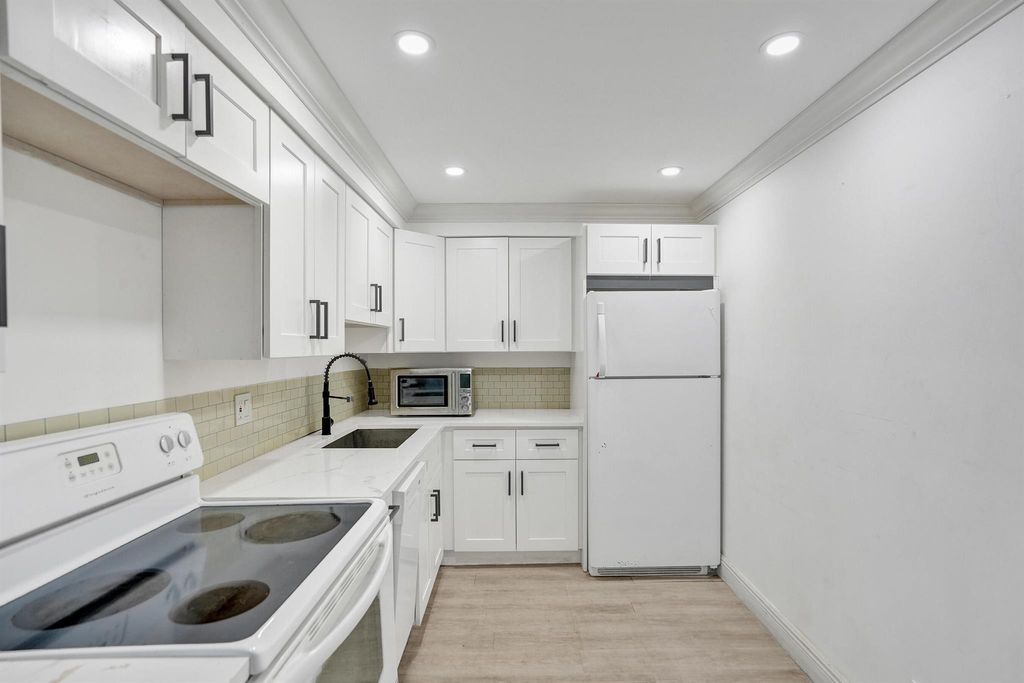 Photo of 1428 SE 4th Avenue #272, Deerfield Beach, FL 33441 (MLS # R11027490)