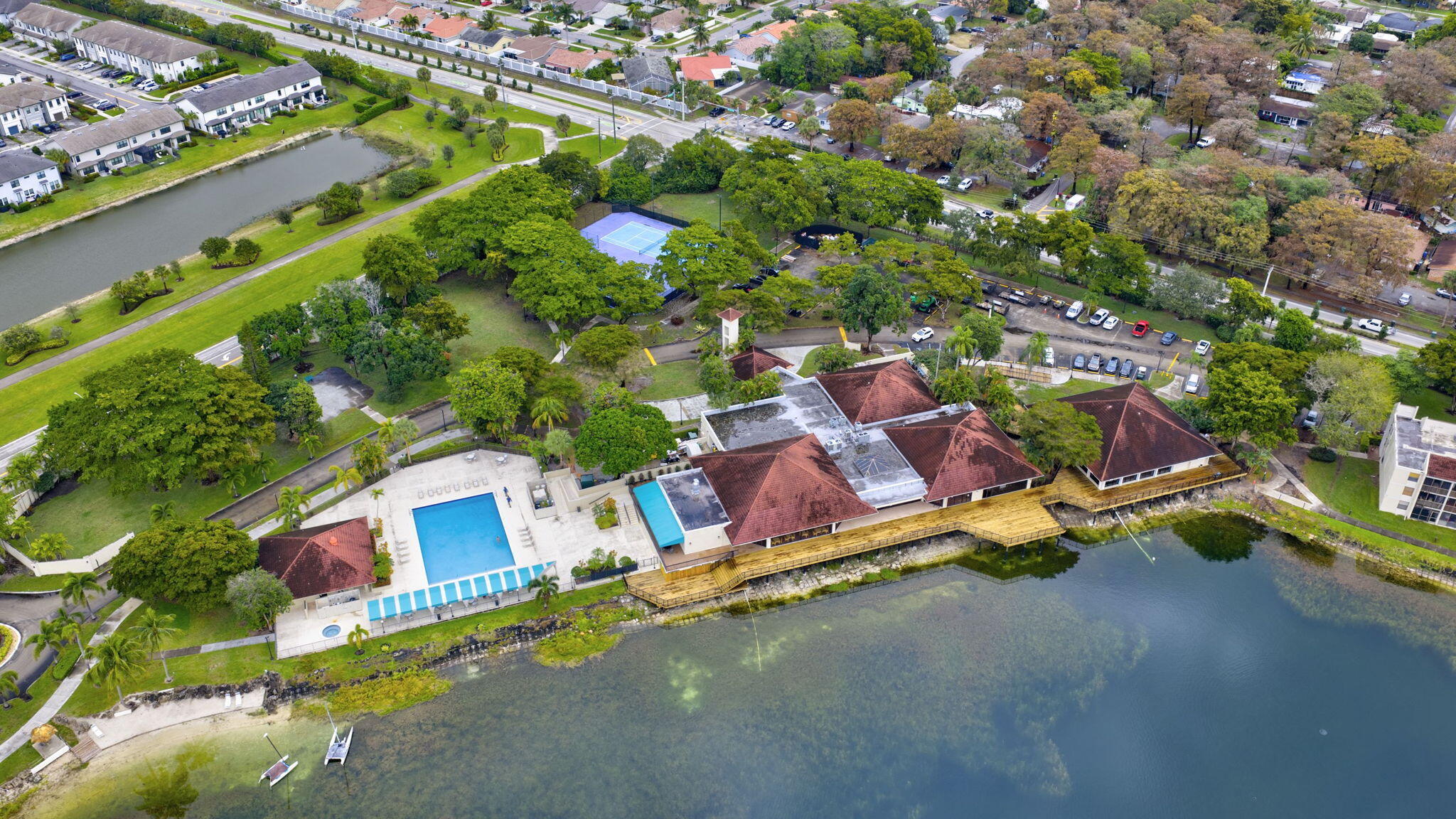 View photos, virtual tours, details... 117 LAKE EMERALD Drive 408