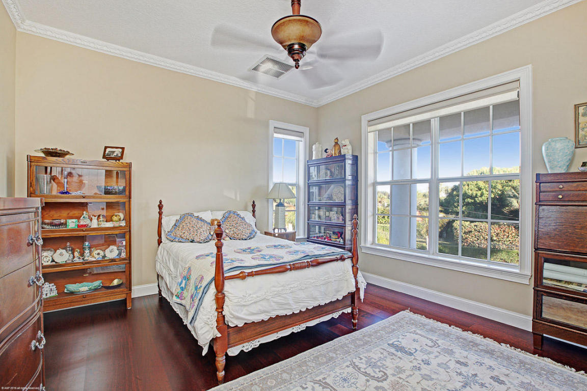 Palm Point - Residential