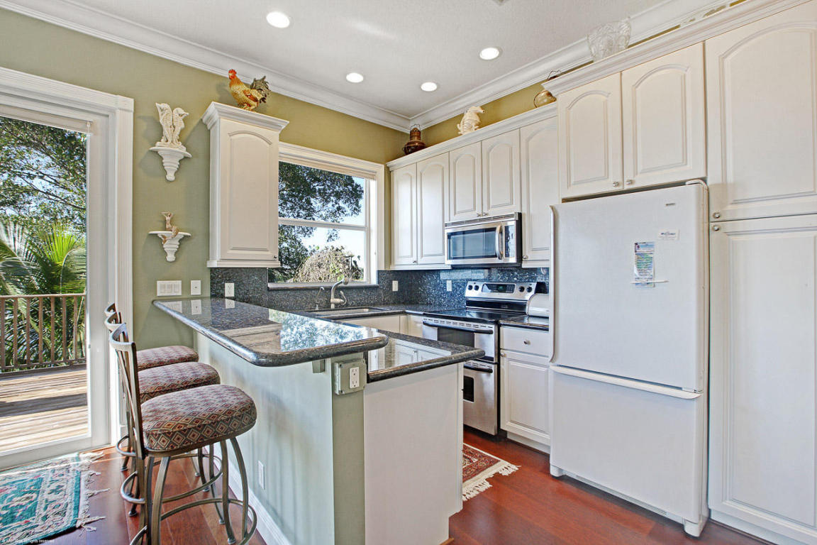 Palm Point - Residential