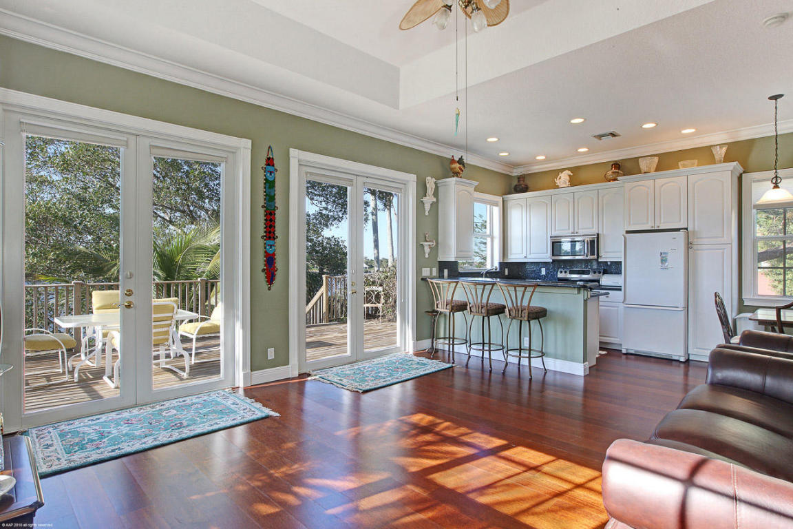 Palm Point - Residential