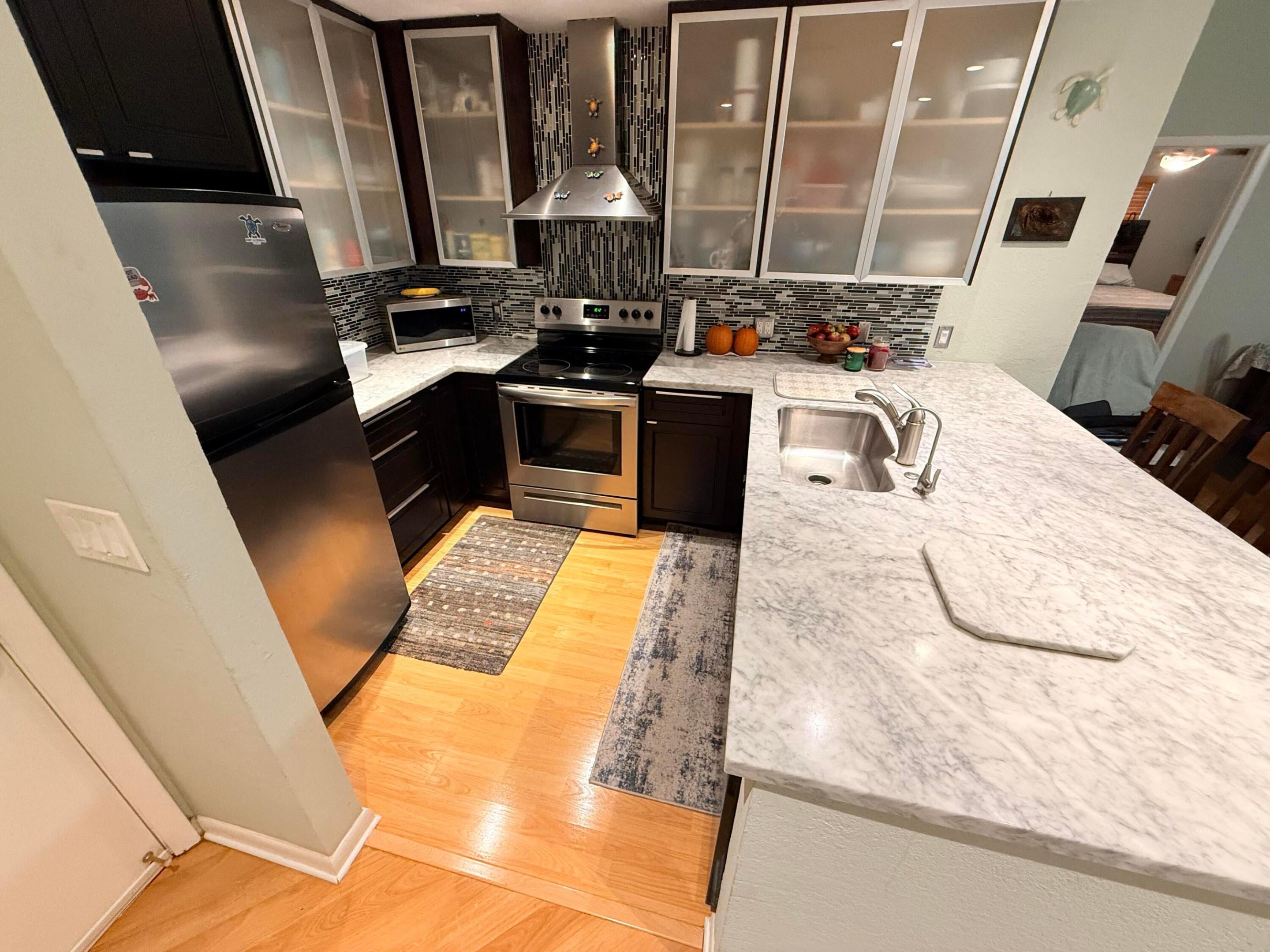 401 SE 10TH Street B201