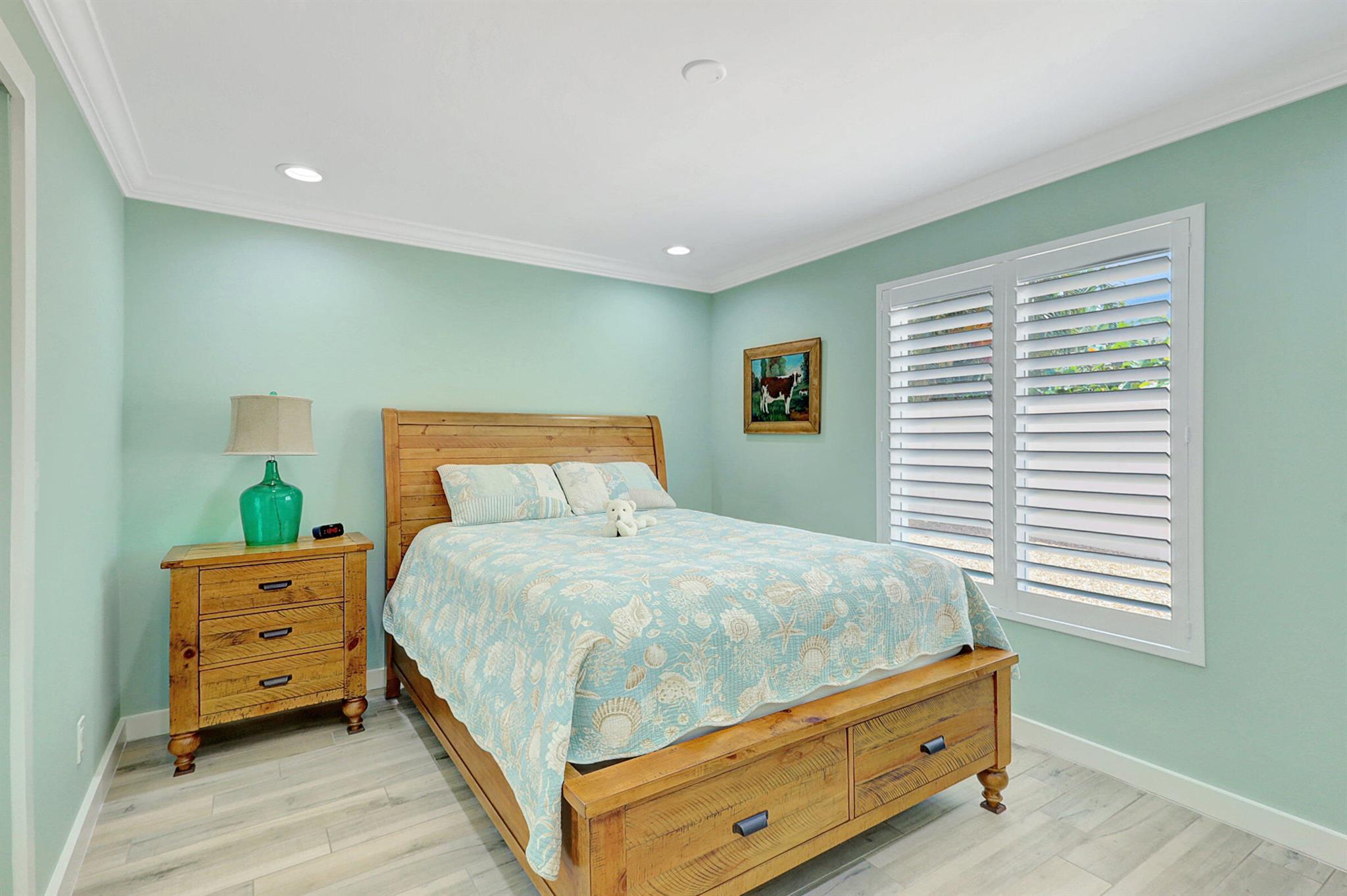 SEAGATE HARBOR, Sea Gate Harbor - Residential