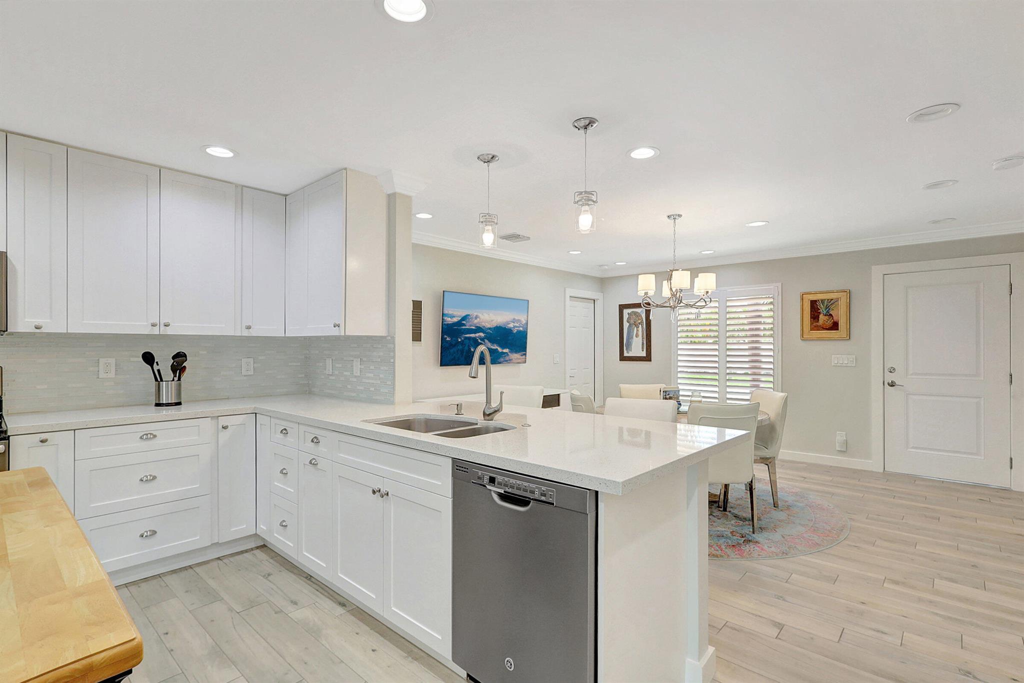 SEAGATE HARBOR, Sea Gate Harbor - Residential