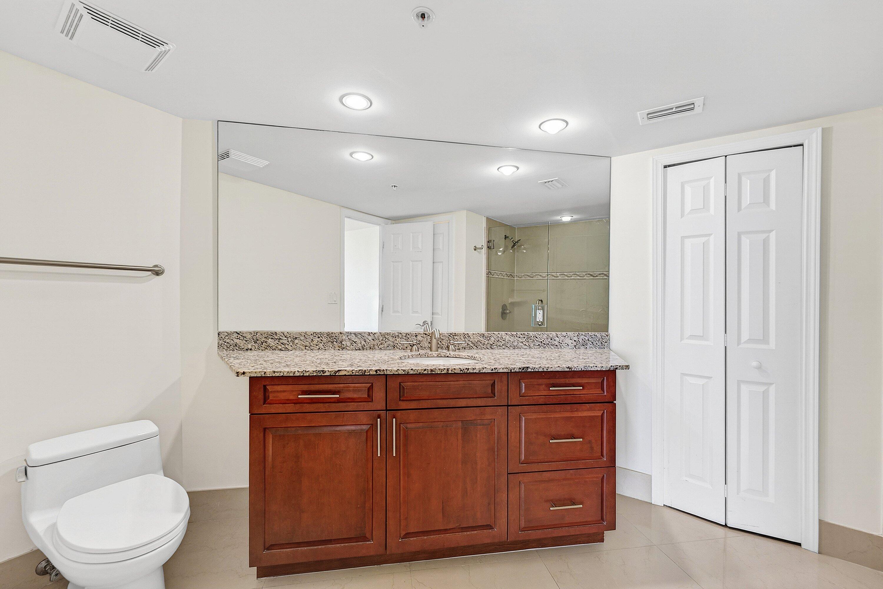 TIARA CONDO - Residential