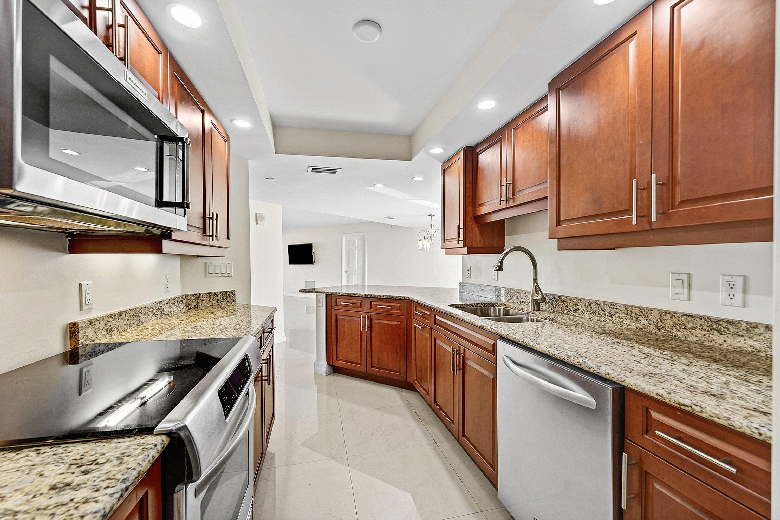 TIARA CONDO - Residential