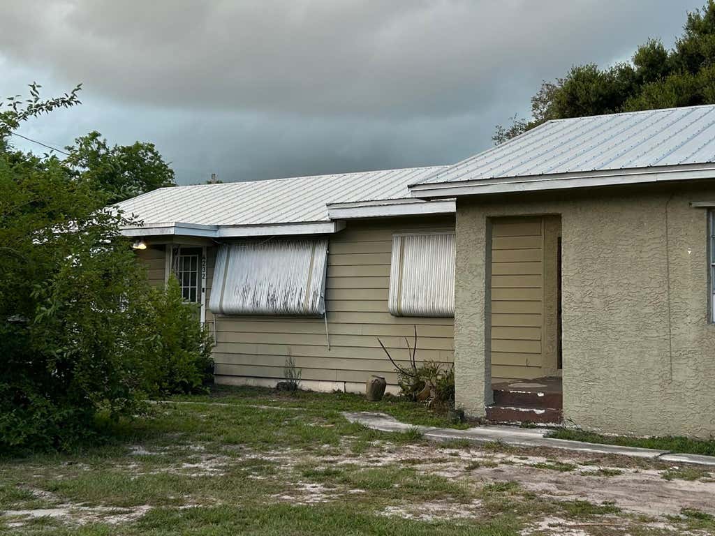 Photo of 4232 Edwards Road, Fort Pierce, FL 34981 (MLS # B26025244)