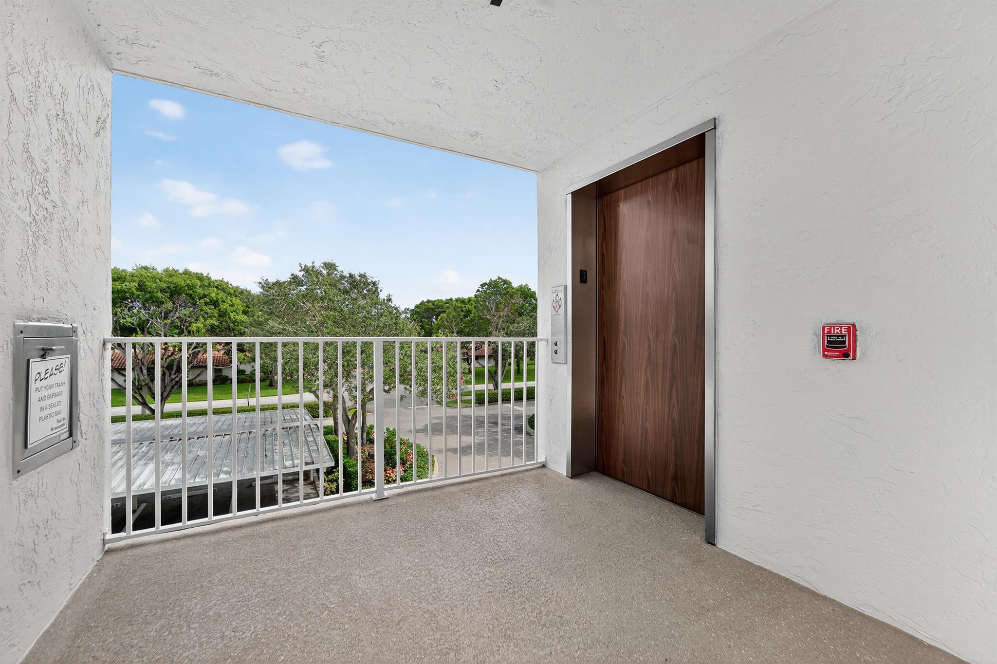 HUNTINGTON POINTE - Residential Lease