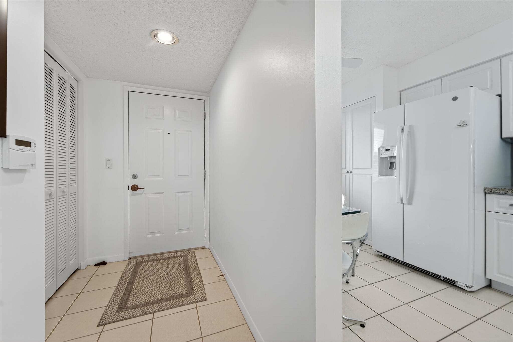 HUNTINGTON POINTE - Residential Lease