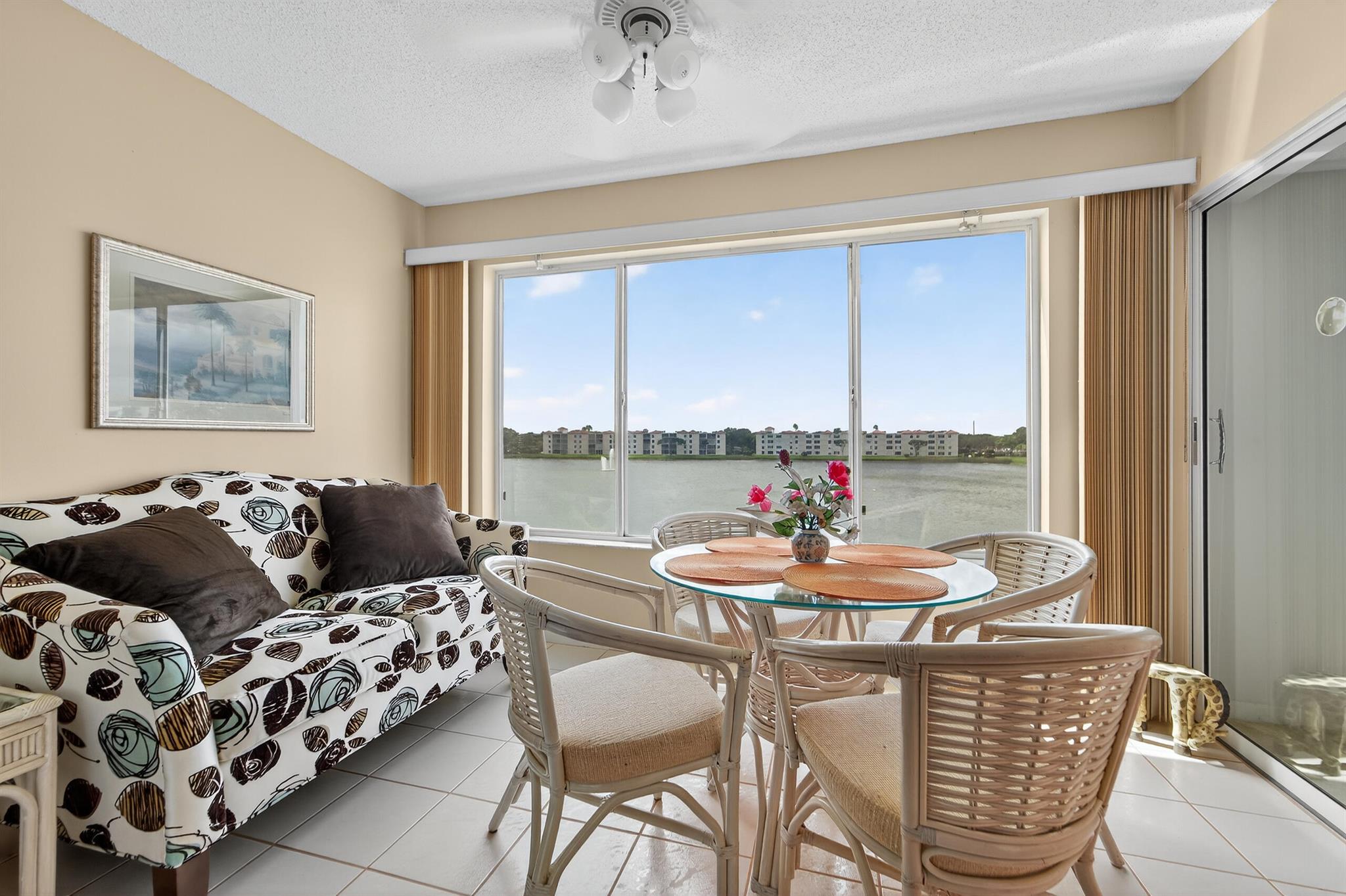 HUNTINGTON POINTE - Residential Lease