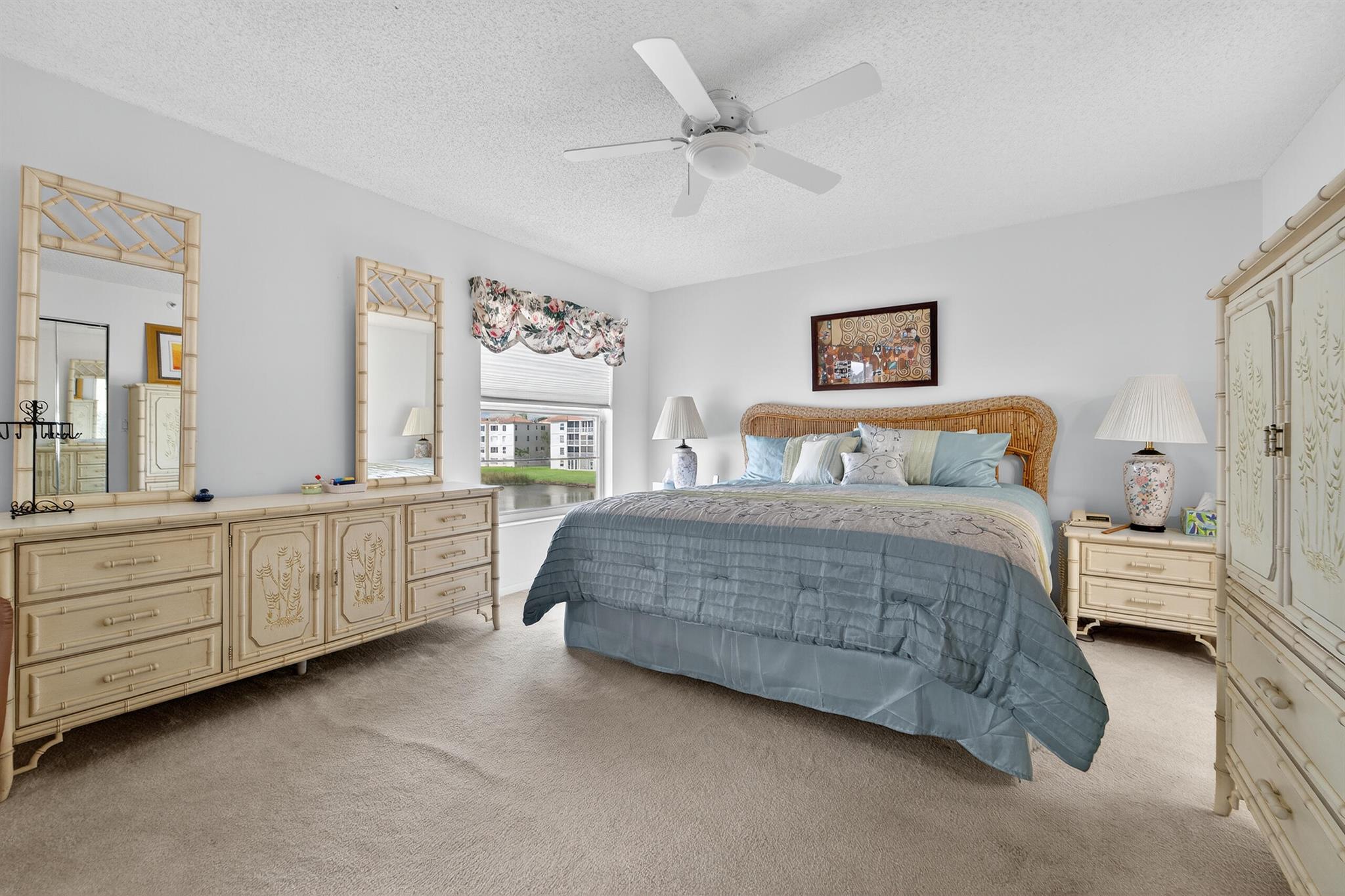 HUNTINGTON POINTE - Residential Lease