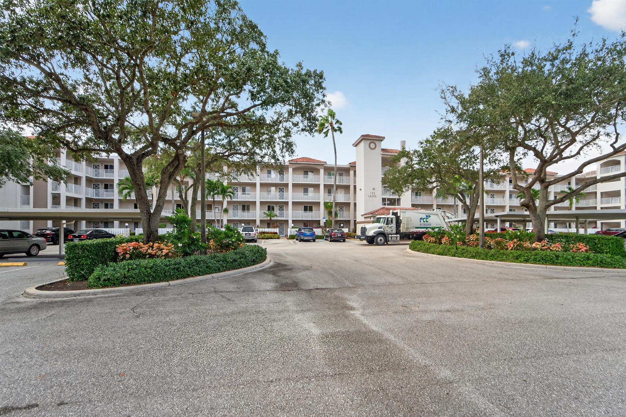 HUNTINGTON POINTE - Residential Lease