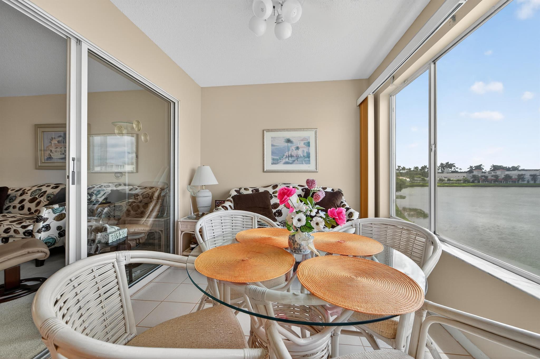 HUNTINGTON POINTE - Residential Lease