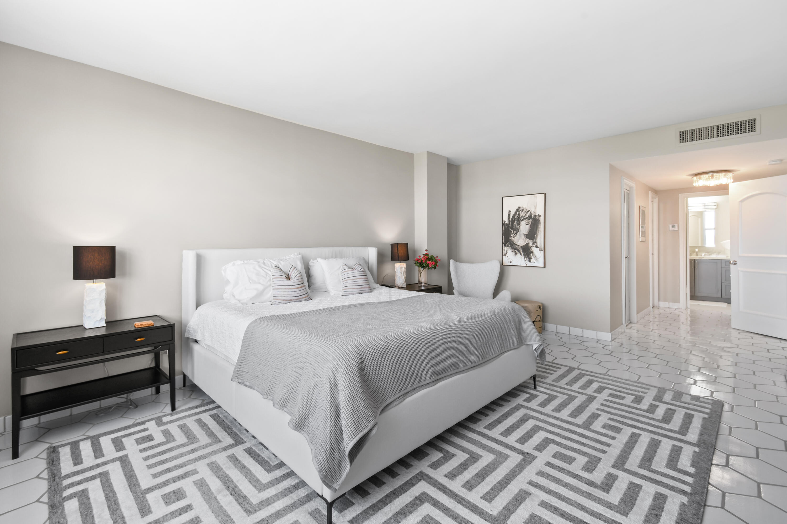 TWENTY TWO NINETY FIVE SOUTH OCEAN BLVD CORP 2295 - Residential