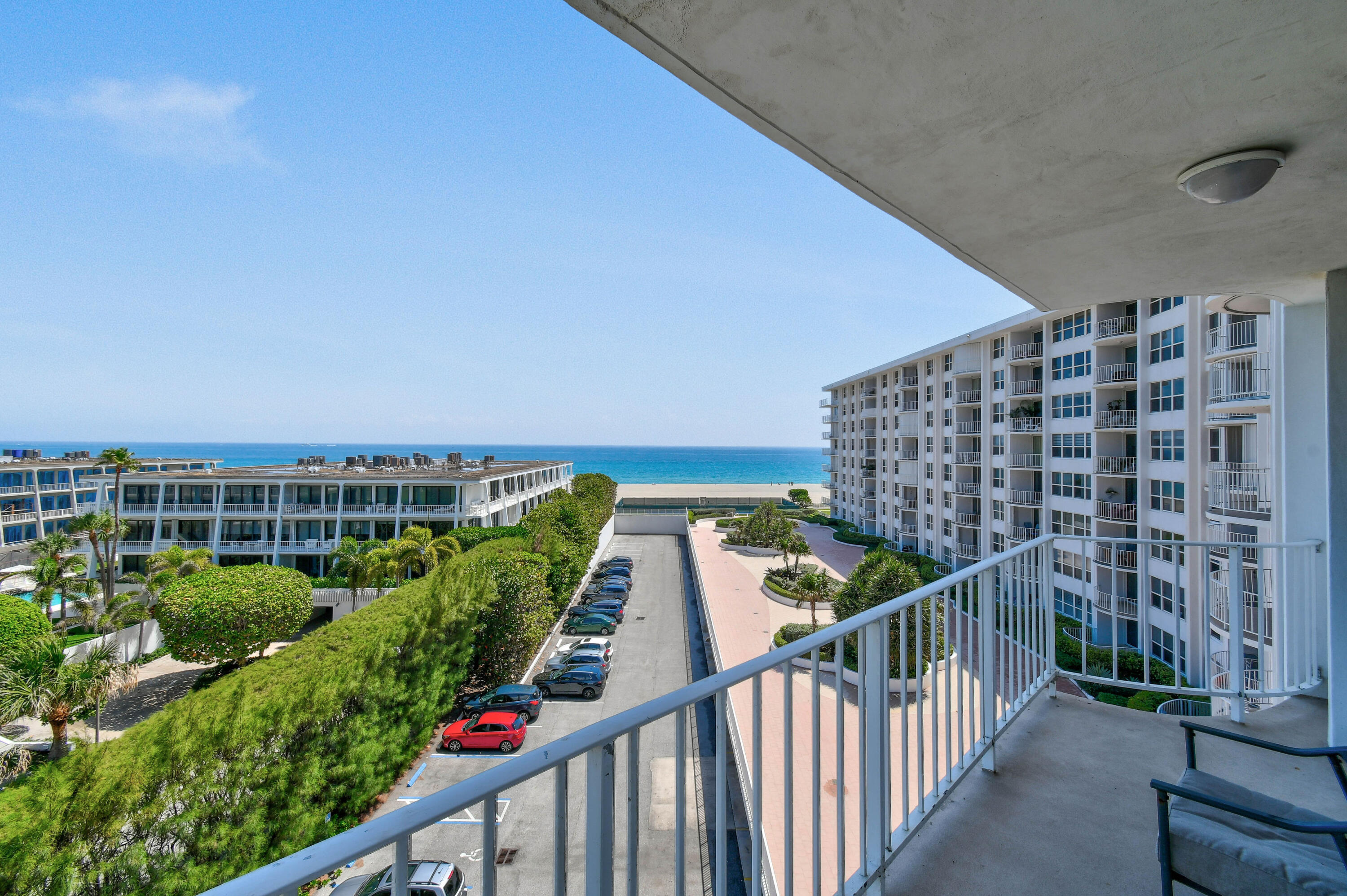 TWENTY TWO NINETY FIVE SOUTH OCEAN BLVD CORP 2295 - Residential