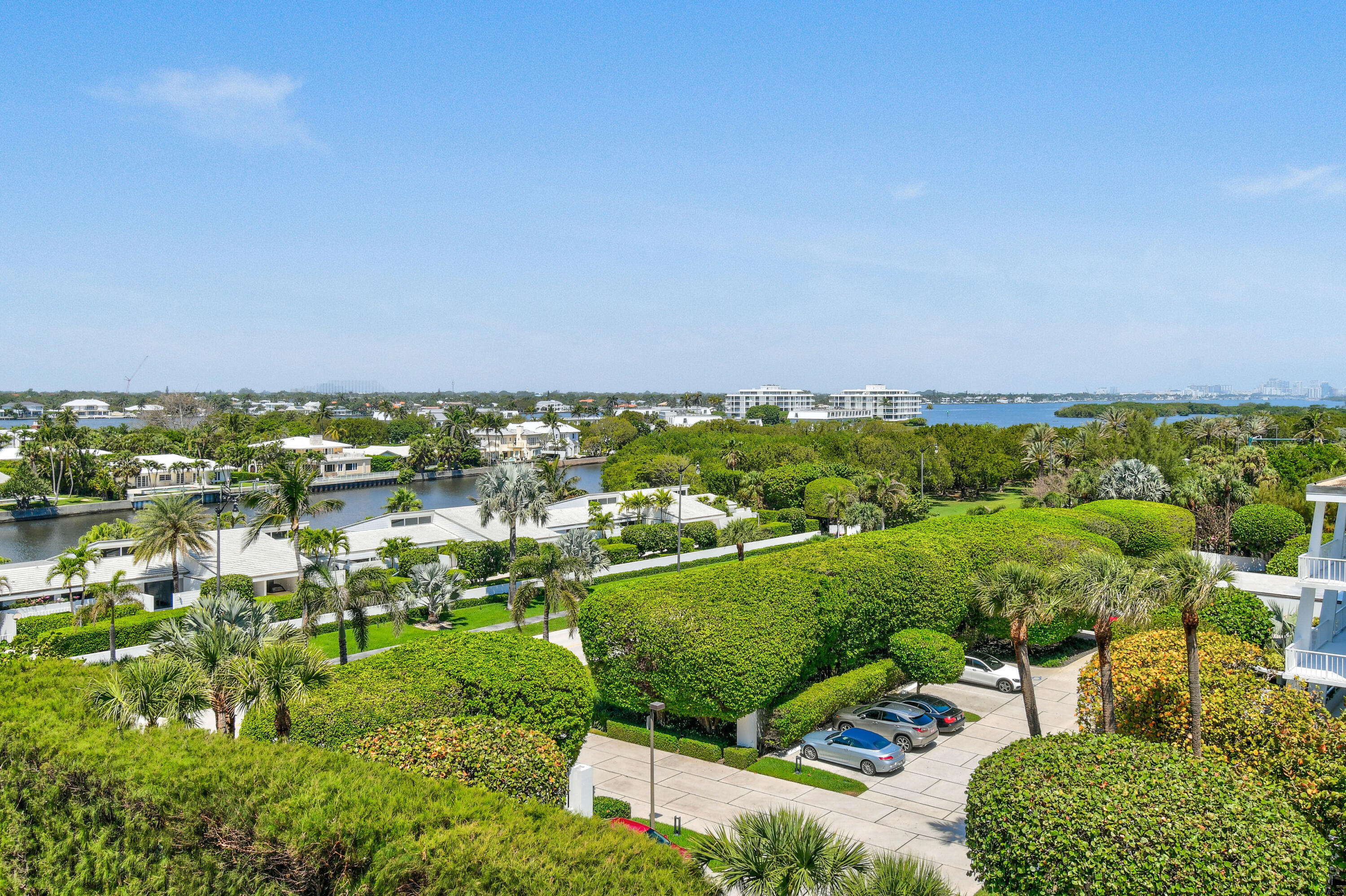 TWENTY TWO NINETY FIVE SOUTH OCEAN BLVD CORP 2295 - Residential