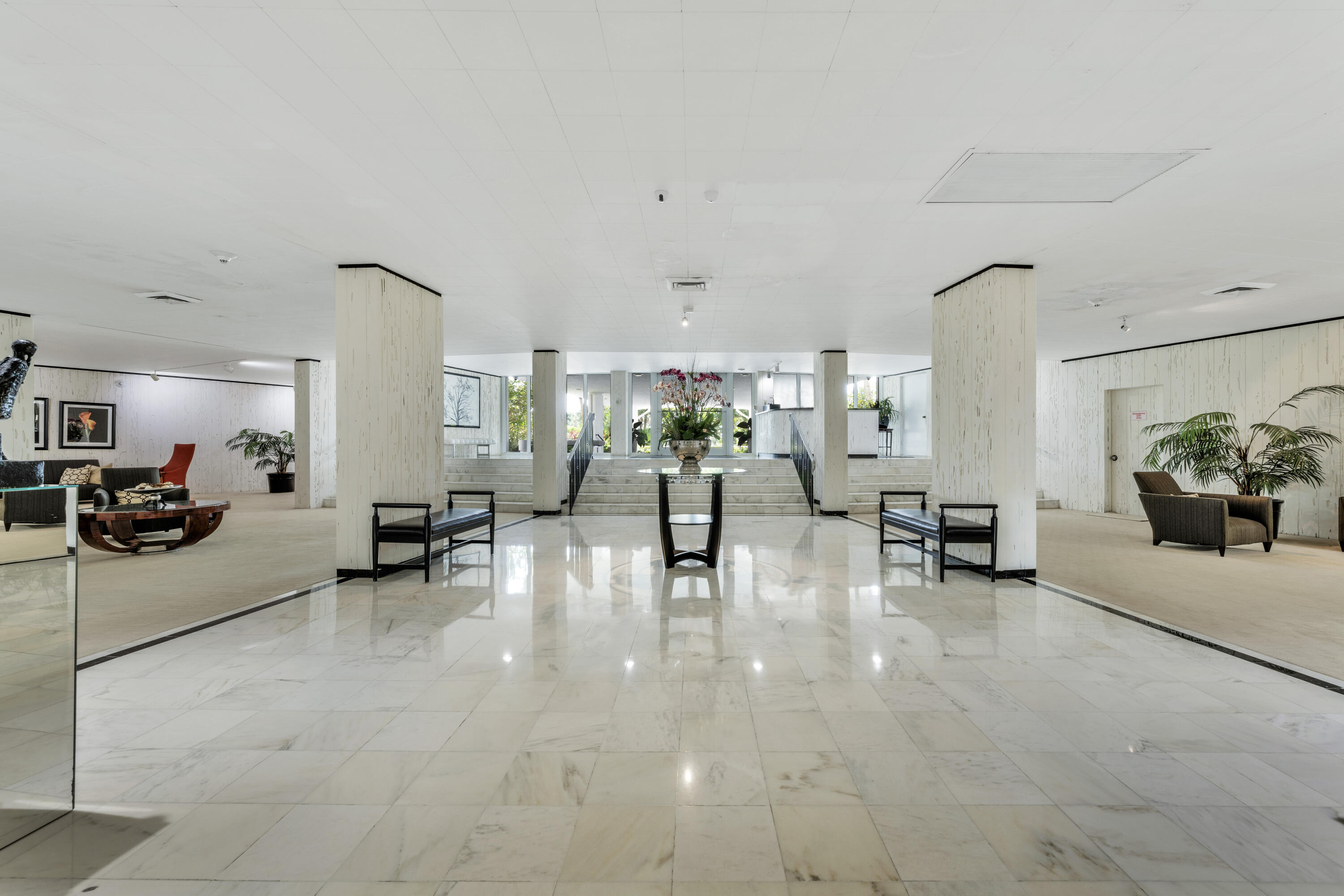 TWENTY TWO NINETY FIVE SOUTH OCEAN BLVD CORP 2295 - Residential
