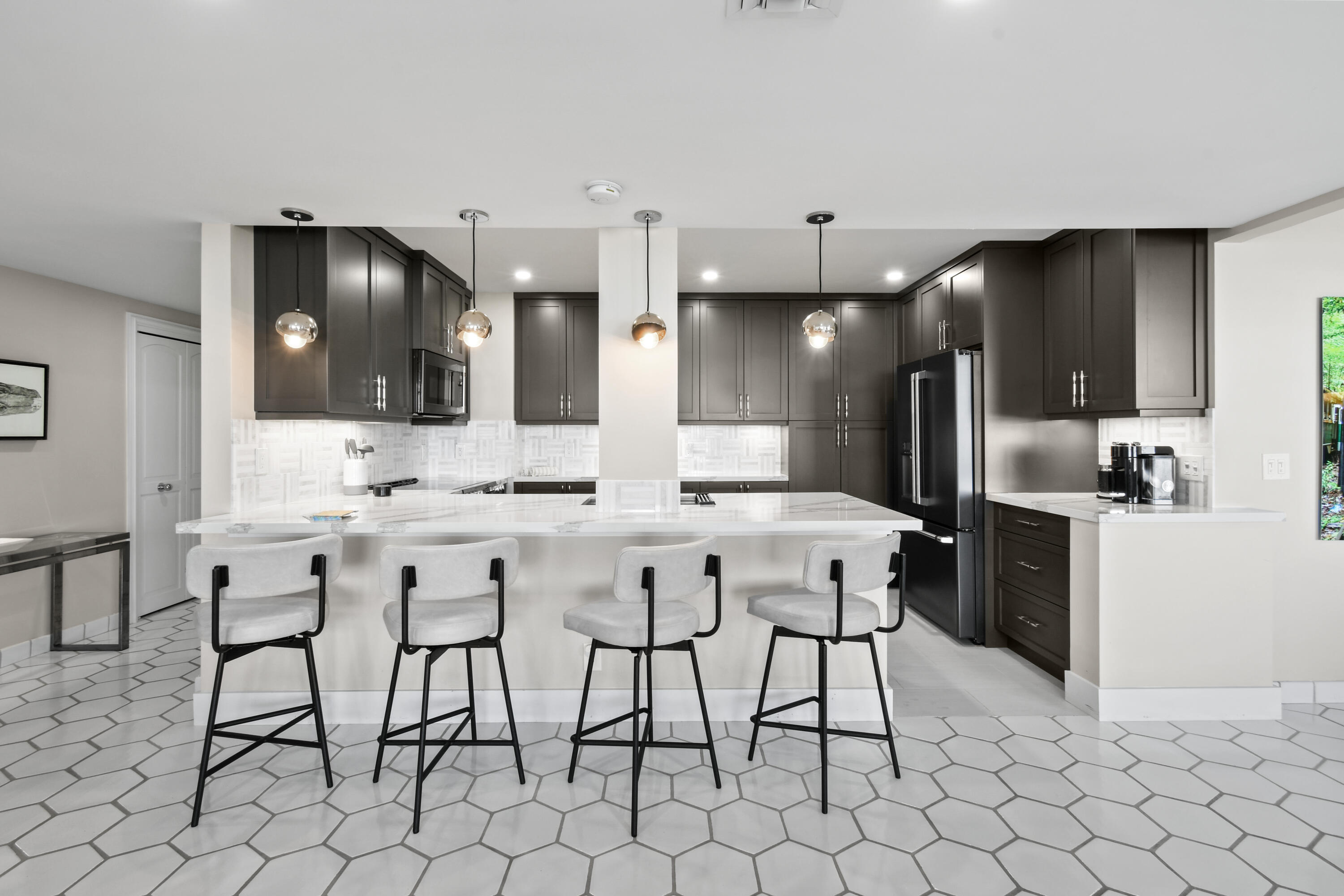 TWENTY TWO NINETY FIVE SOUTH OCEAN BLVD CORP 2295 - Residential