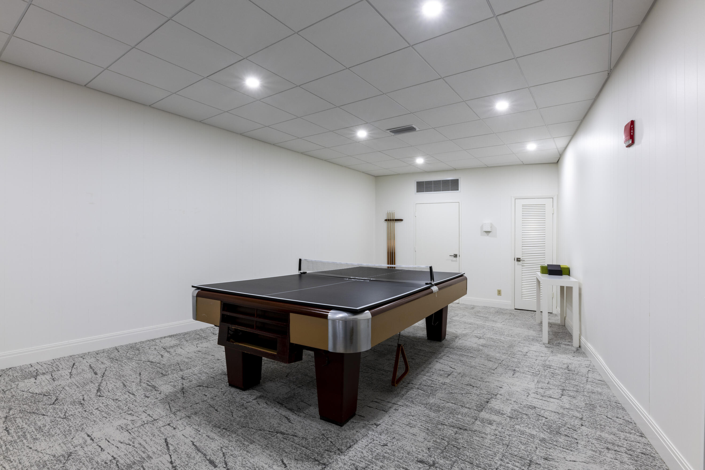 TWENTY TWO NINETY FIVE SOUTH OCEAN BLVD CORP 2295 - Residential