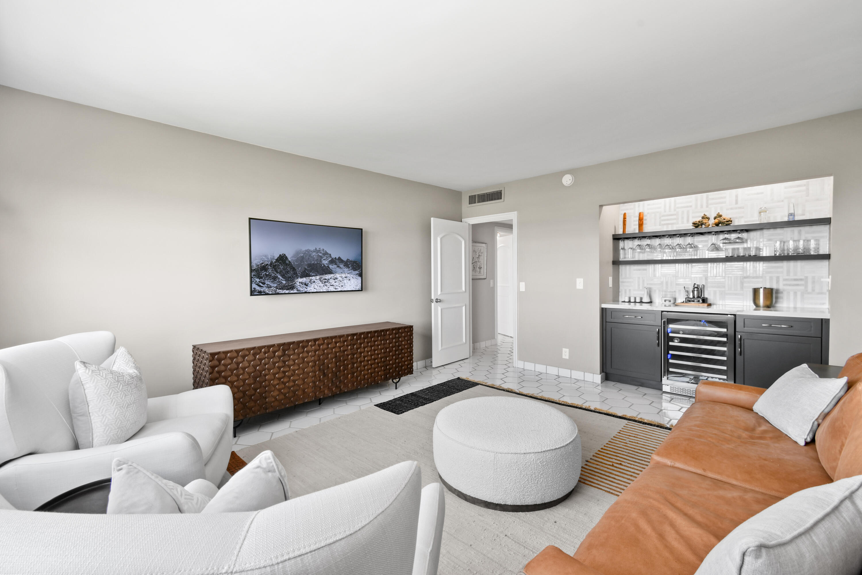 TWENTY TWO NINETY FIVE SOUTH OCEAN BLVD CORP 2295 - Residential