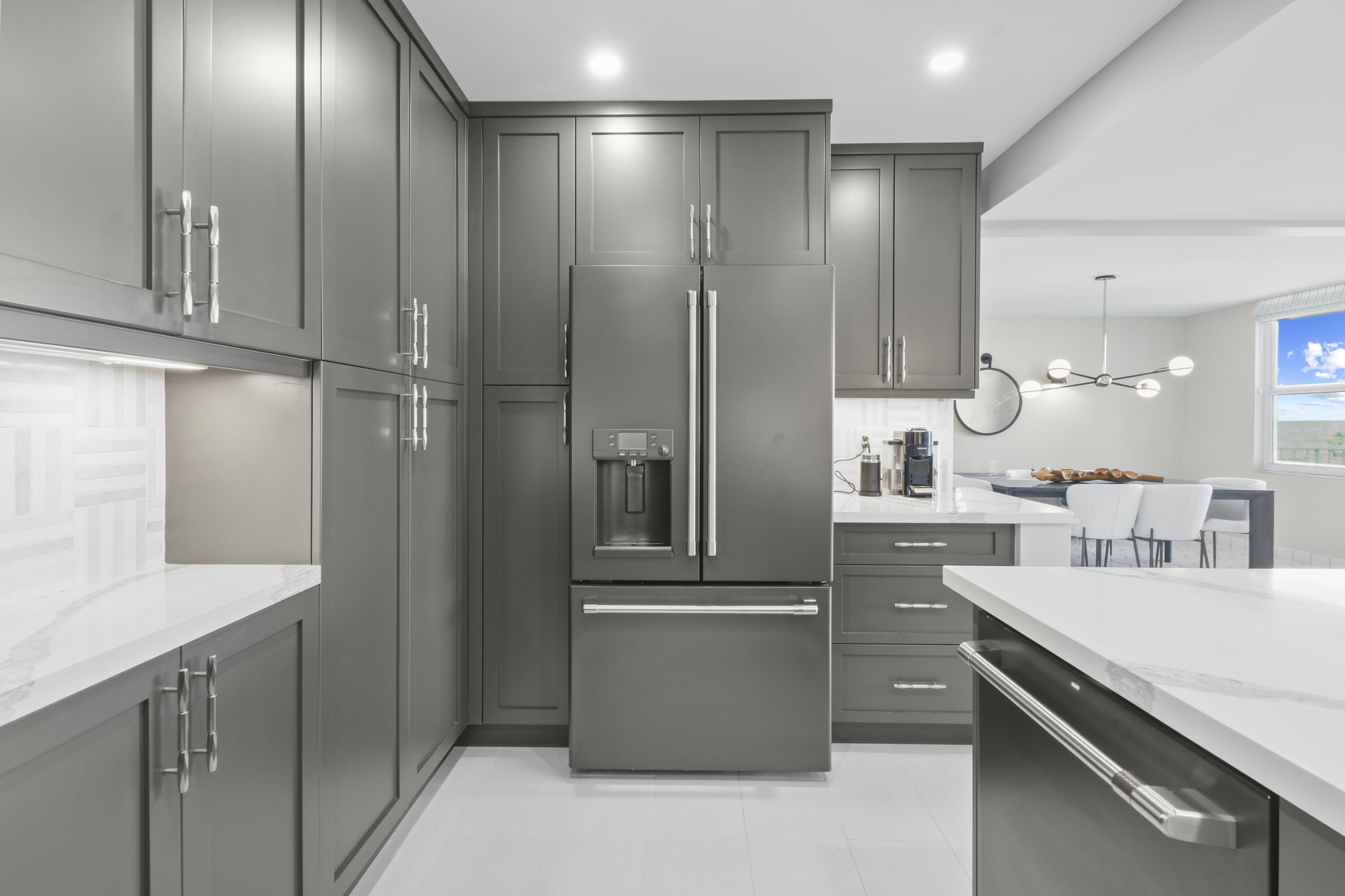 TWENTY TWO NINETY FIVE SOUTH OCEAN BLVD CORP 2295 - Residential