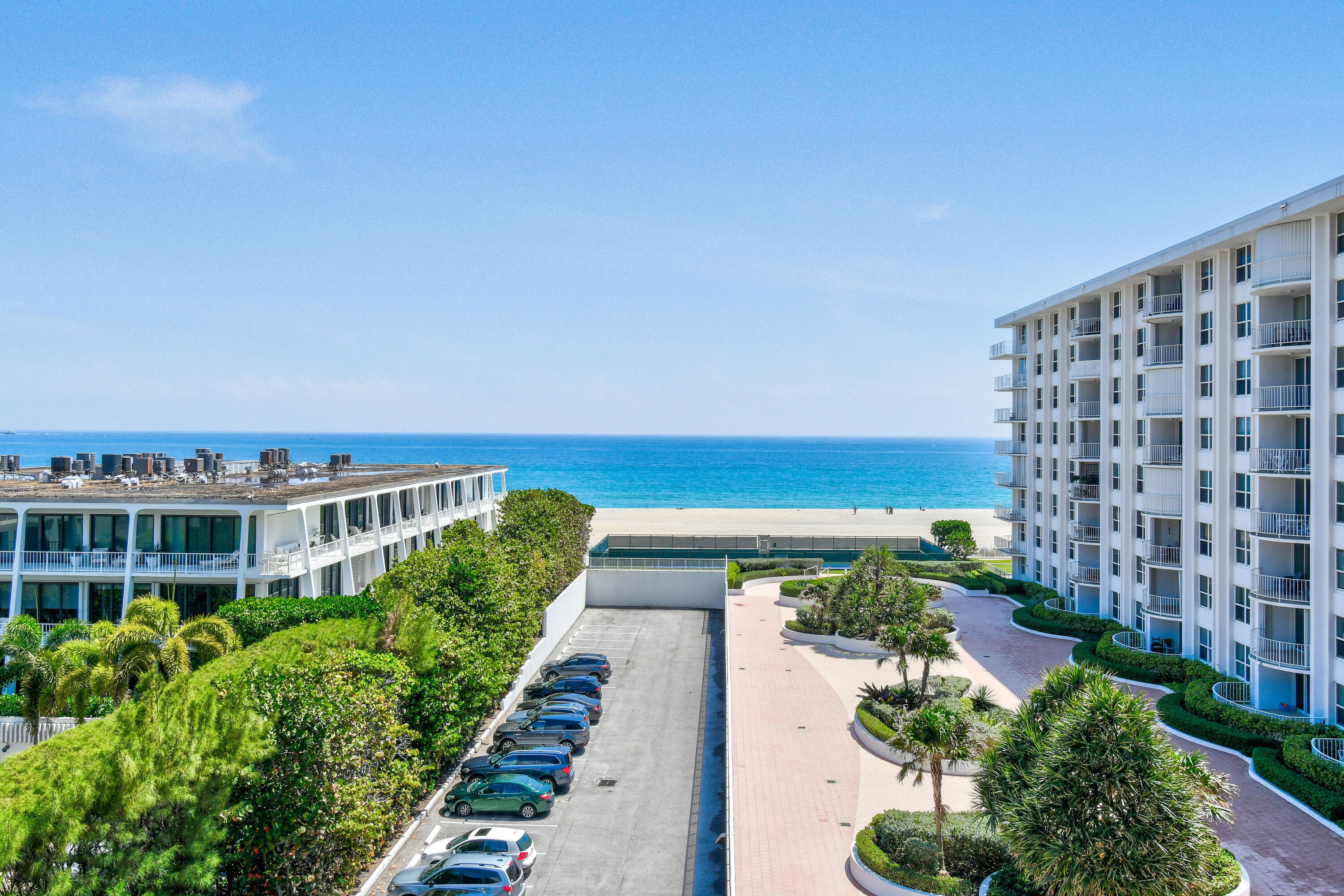 TWENTY TWO NINETY FIVE SOUTH OCEAN BLVD CORP 2295 - Residential
