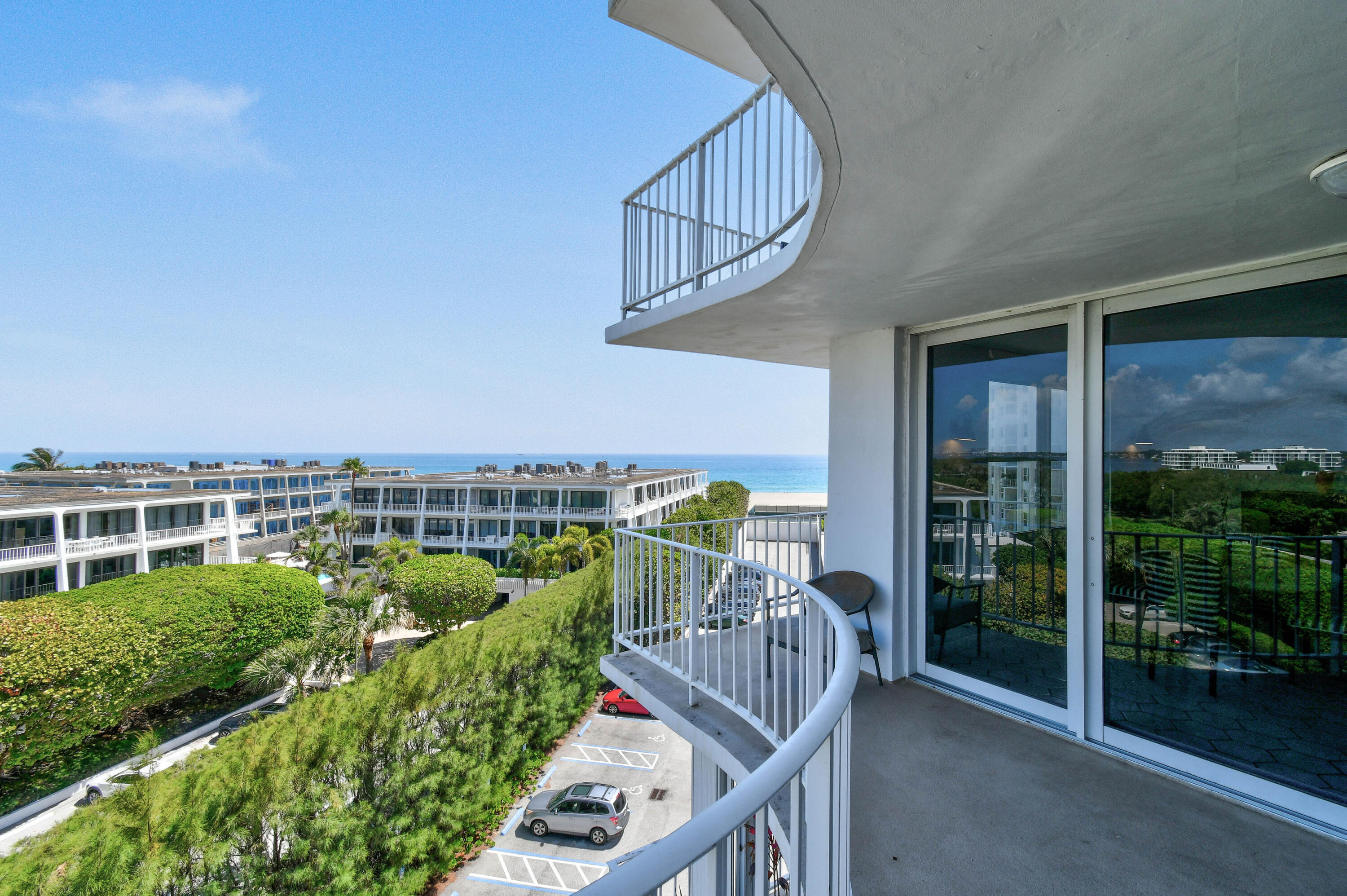 TWENTY TWO NINETY FIVE SOUTH OCEAN BLVD CORP 2295 - Residential
