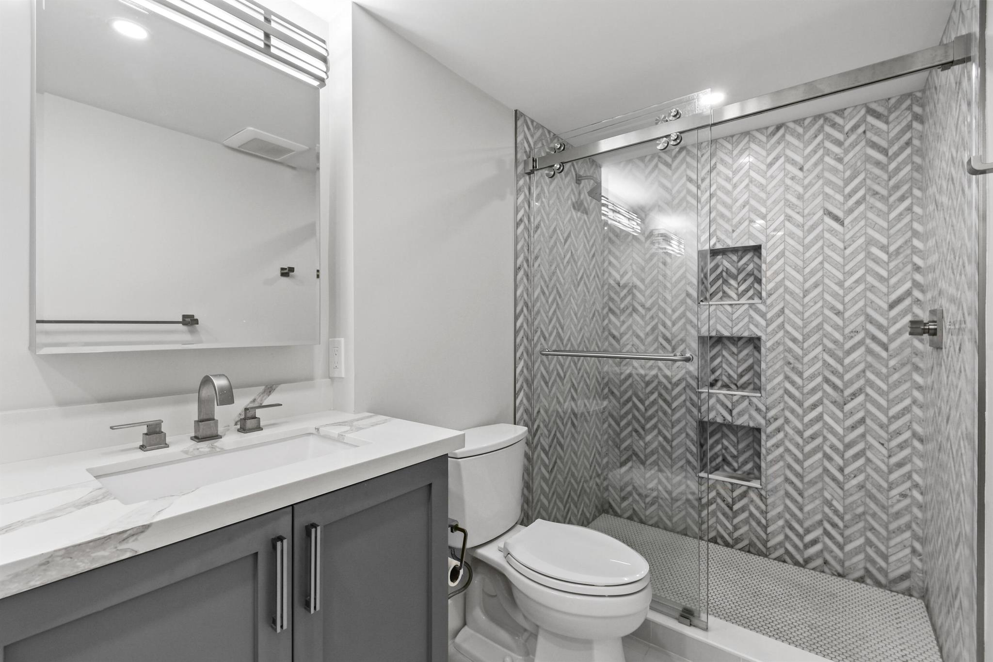 TWENTY TWO NINETY FIVE SO - Residential