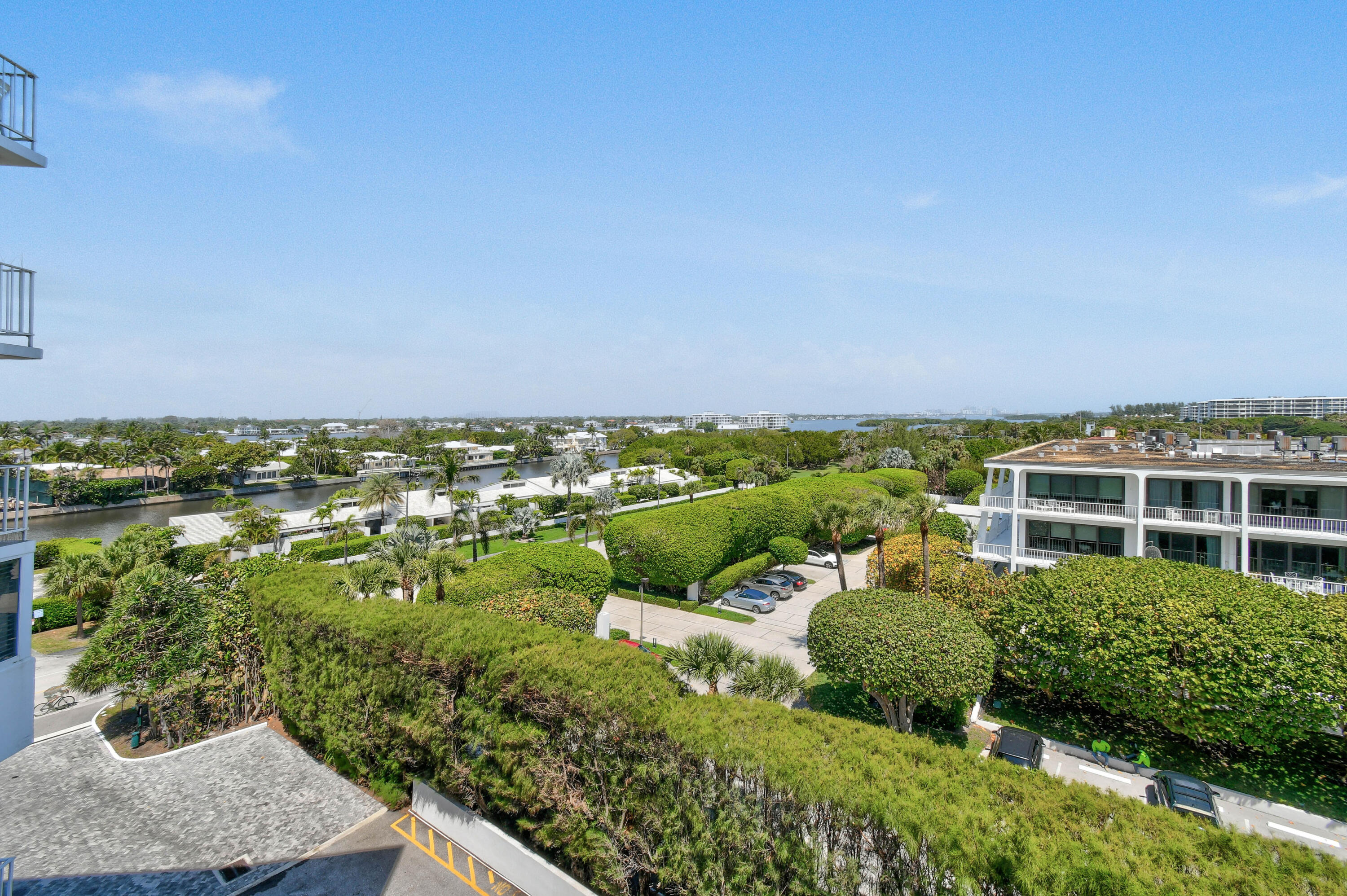 TWENTY TWO NINETY FIVE SOUTH OCEAN BLVD CORP 2295 - Residential