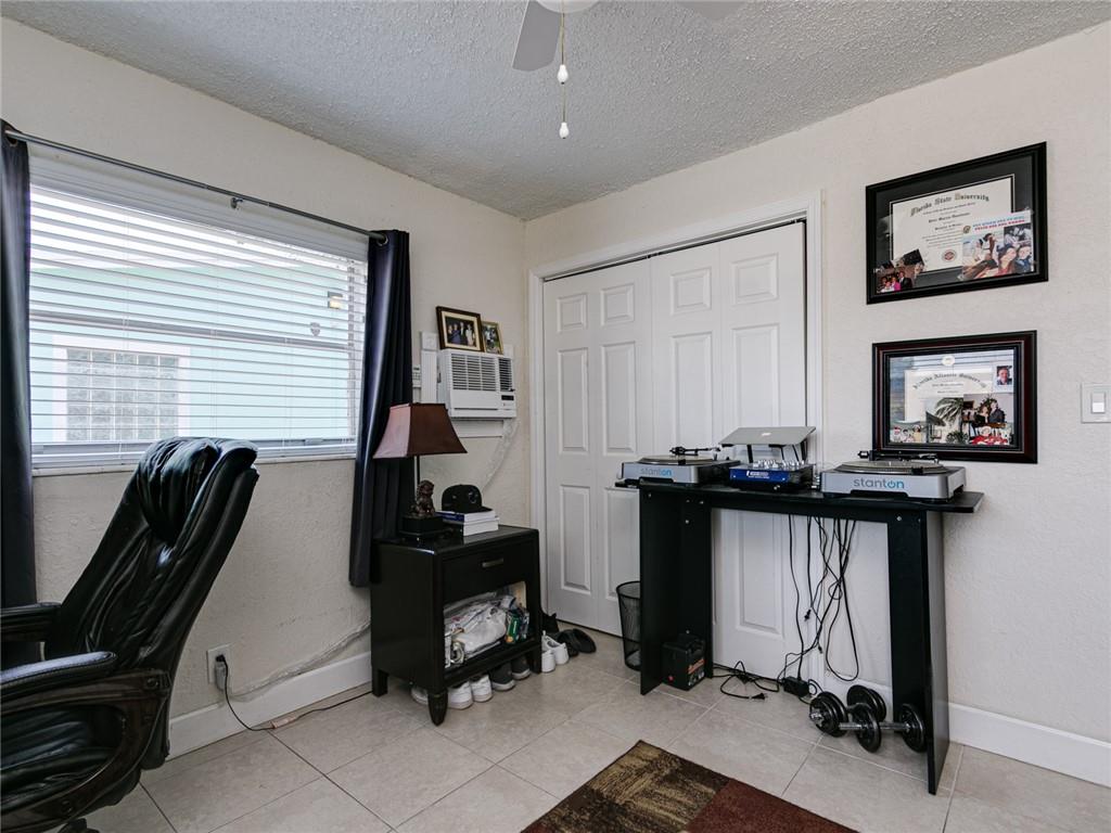 Kendall Green Sec F 53-5 - Residential