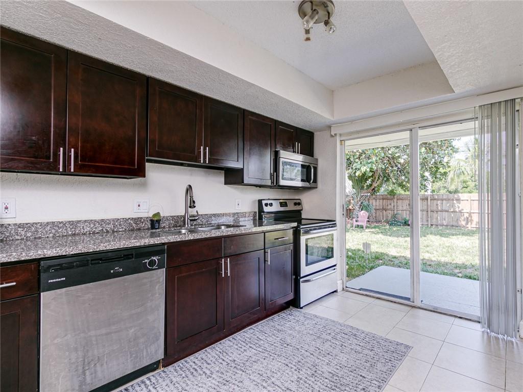 Kendall Green Sec F 53-5 - Residential