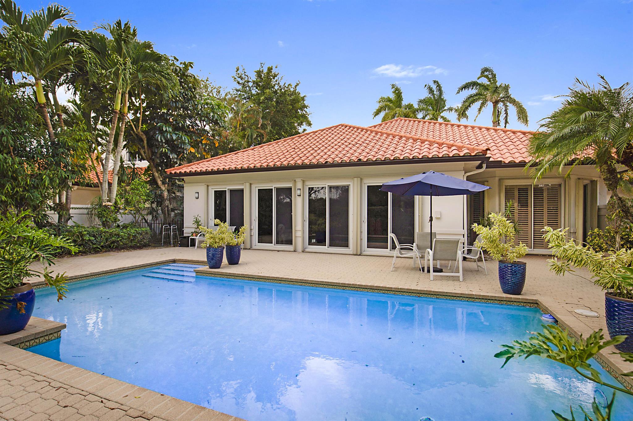 COVENTRY IN THE GROVE/BOCA GROVE - Residential