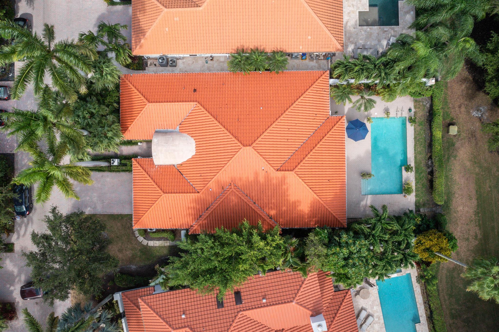 COVENTRY IN THE GROVE/BOCA GROVE - Residential