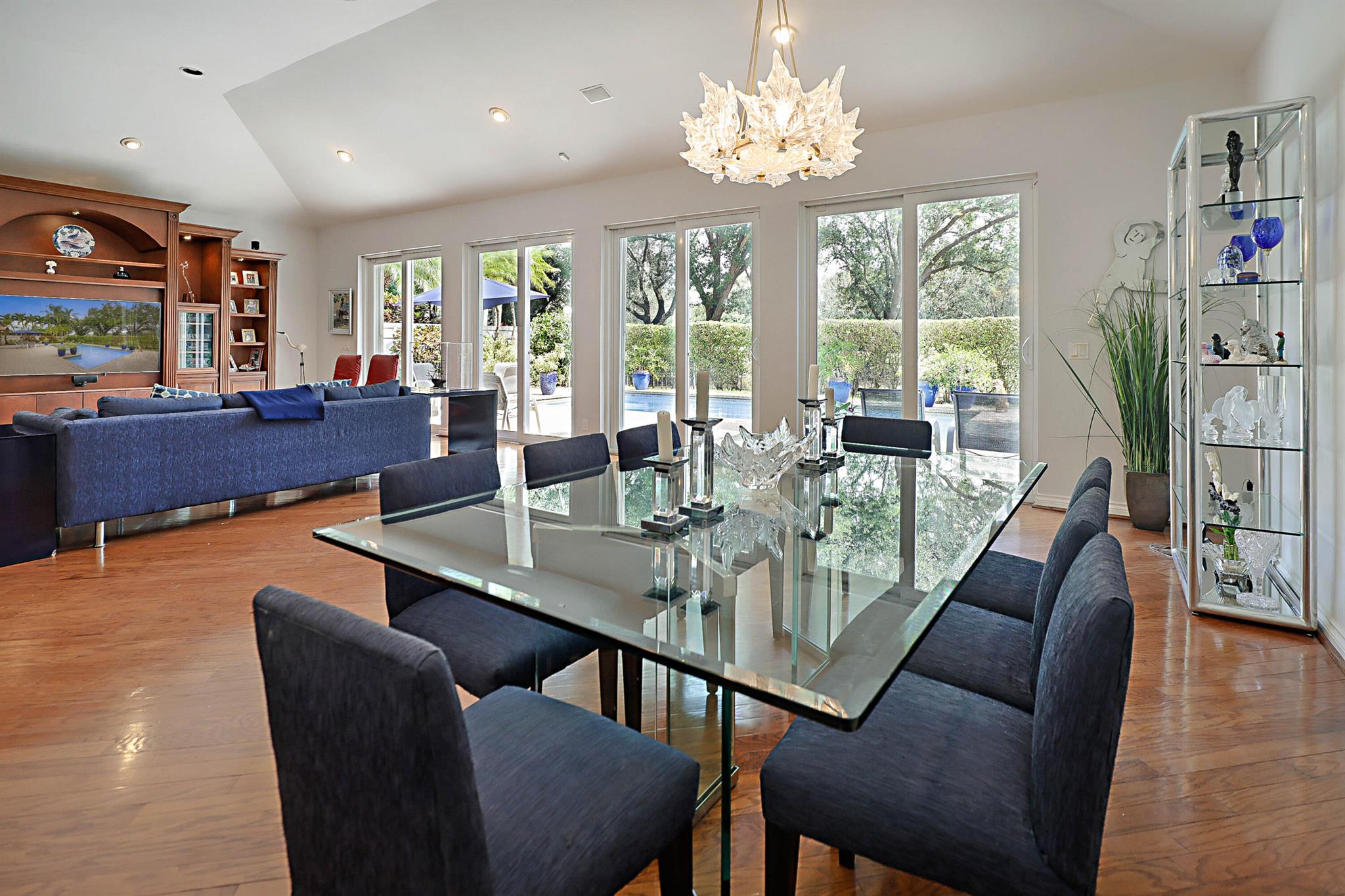 COVENTRY IN THE GROVE/BOCA GROVE - Residential