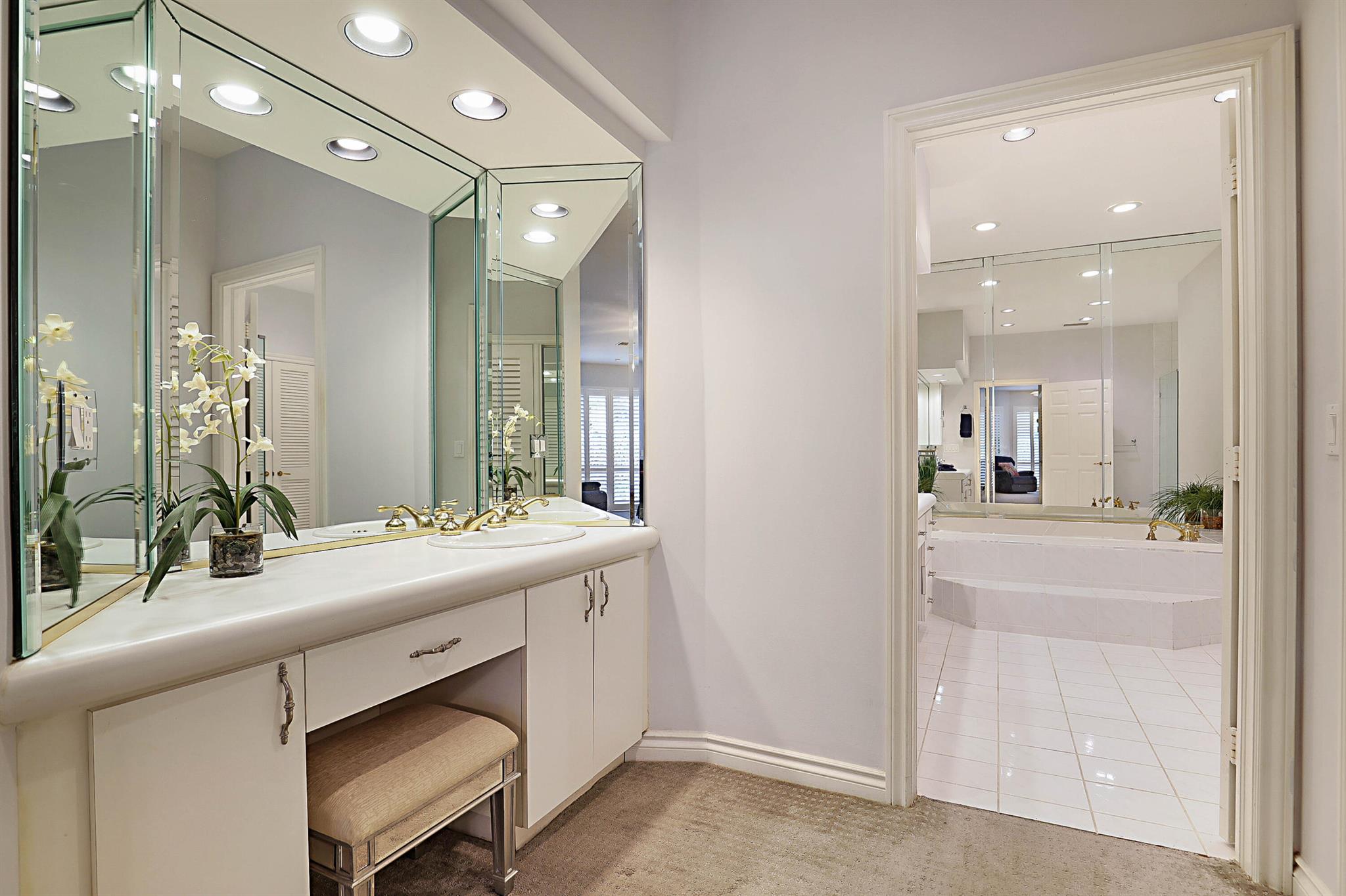 COVENTRY IN THE GROVE/BOCA GROVE - Residential