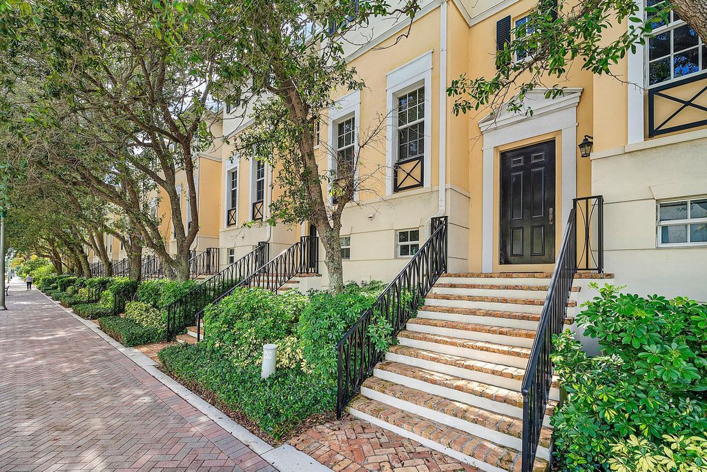 Photo of 75 NE 5th Avenue #I, Delray Beach, FL 33483 (MLS # R11136904)