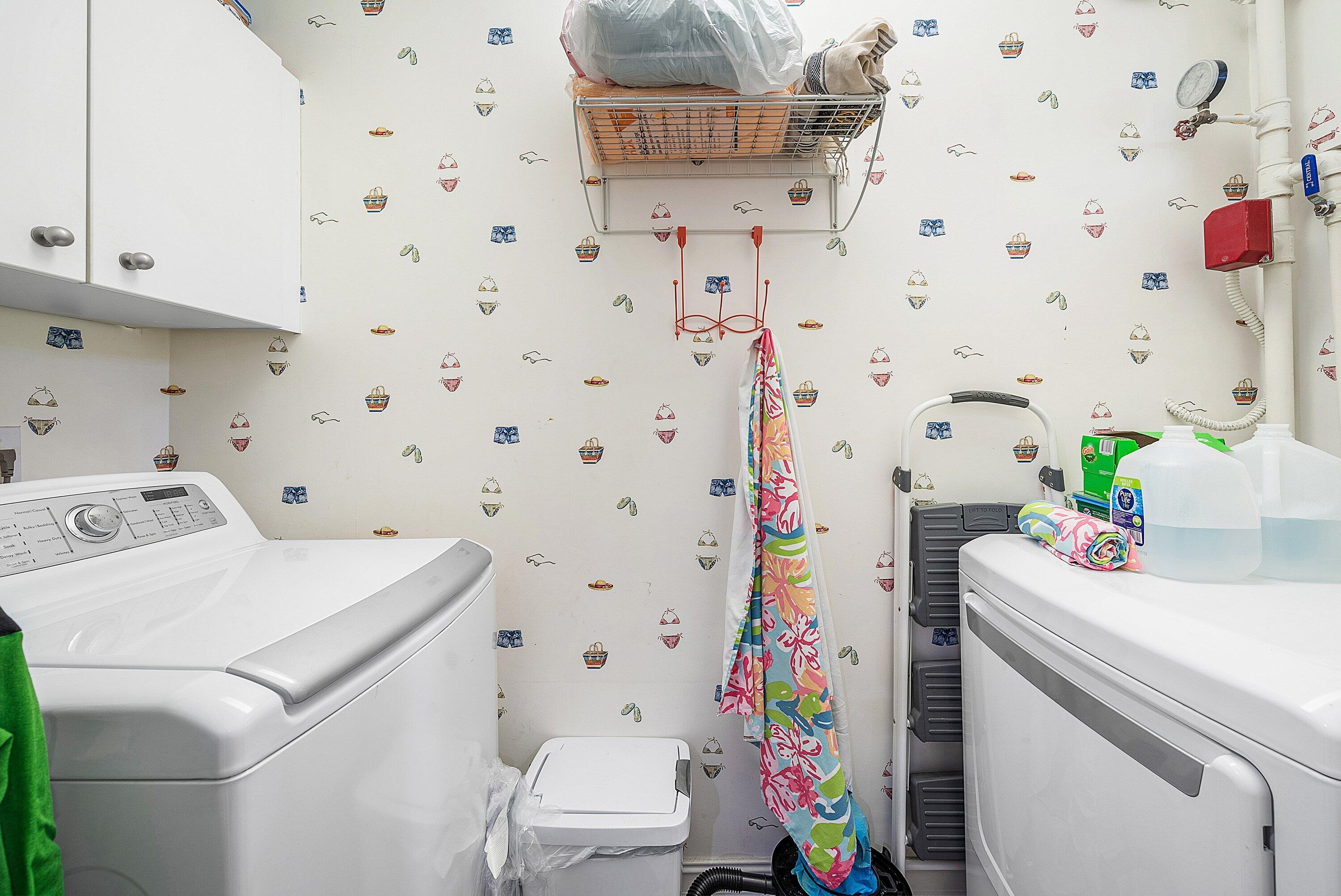 TOWN SQUARE - Residential