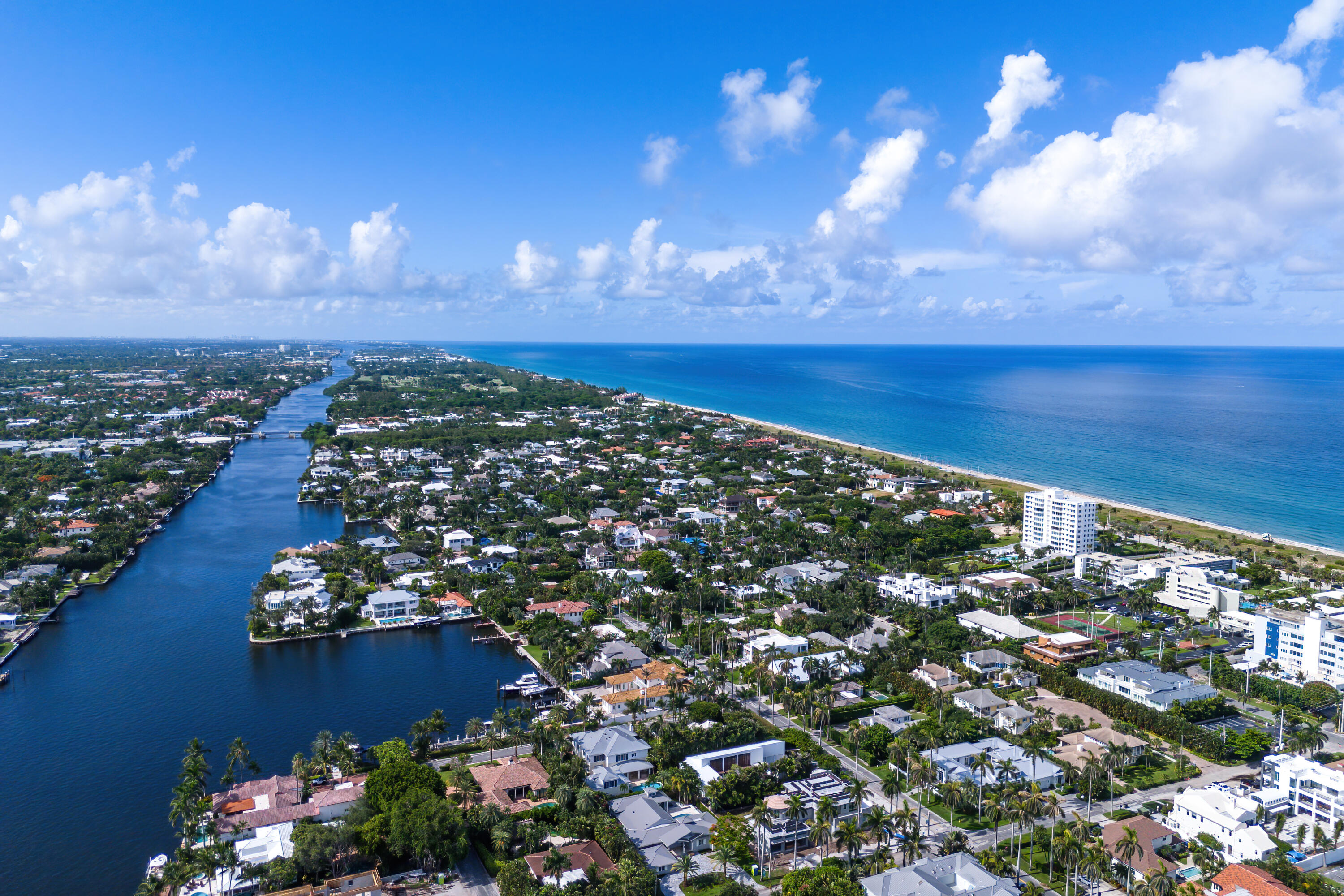 TOWN SQUARE - Residential