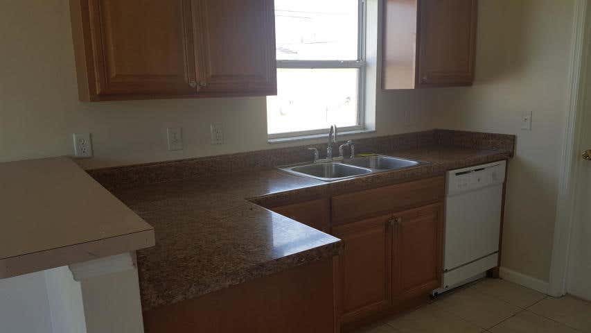 Photo of 529 SW Baoy Avenue SW, Port Saint Lucie, FL 34983 (MLS # B26039751)