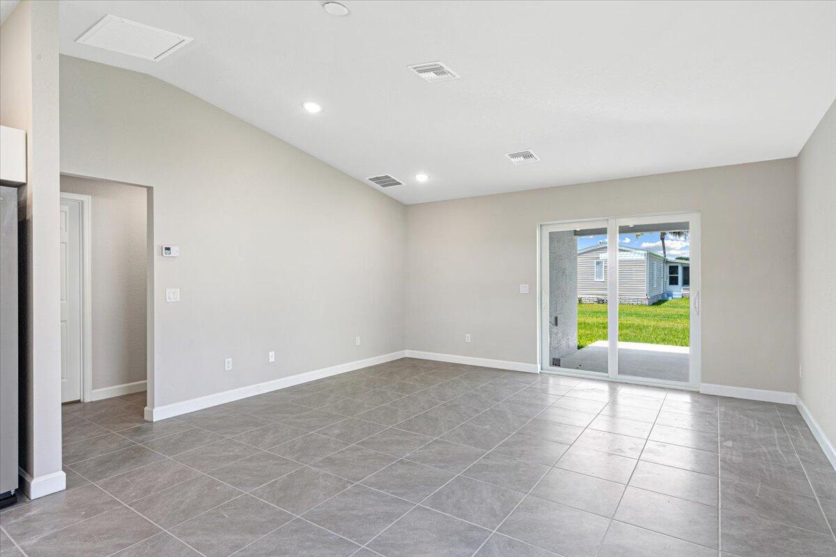 Spanish Lakes One - Residential