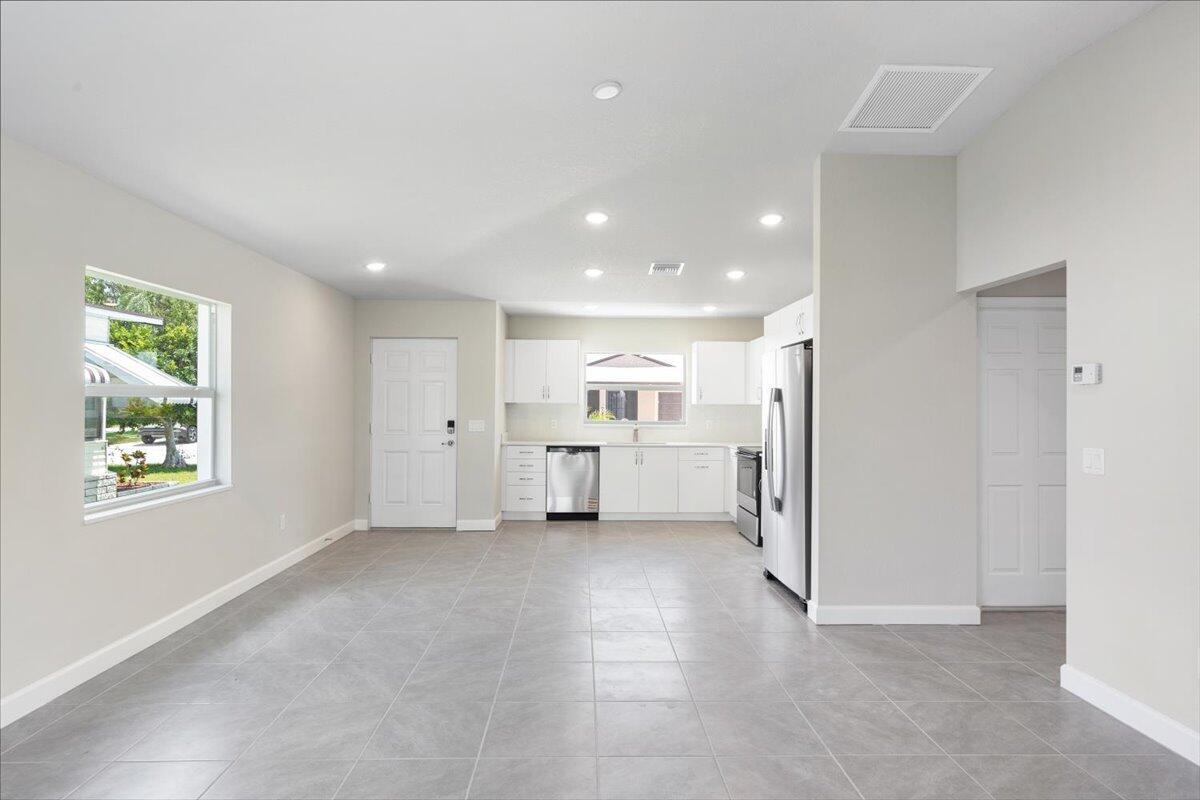 Spanish Lakes One - Residential