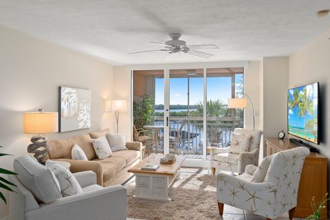 Condominium in Hutchinson Island FL 5167 Highway A1a Highway.jpg