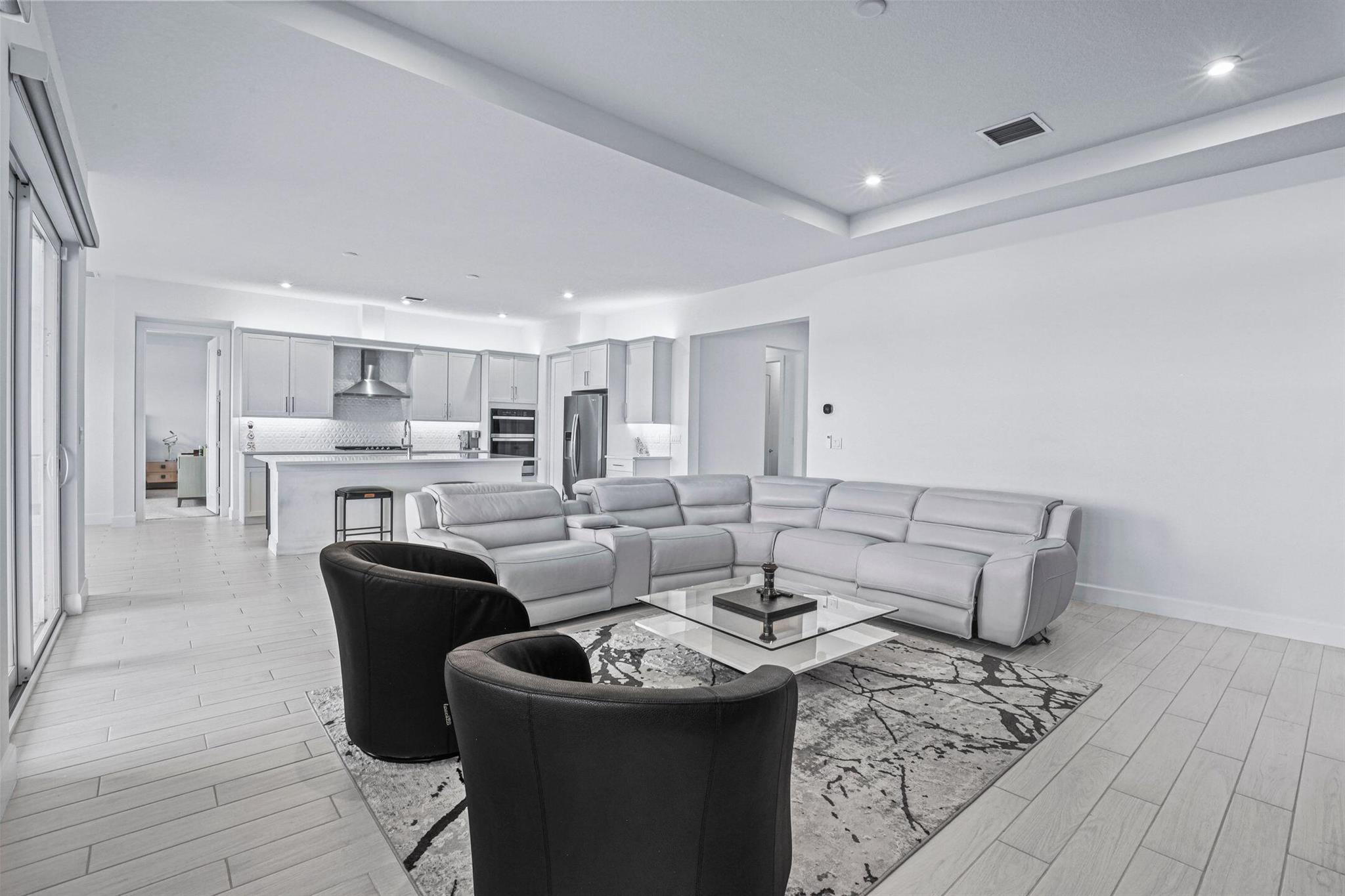 SEVILLE PHASE 1 - Residential