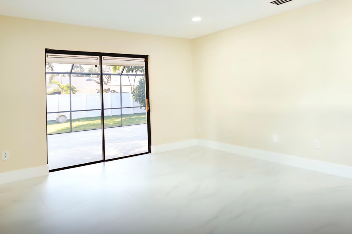 FLAMINGO GARDENS-TAMARIND - Residential Lease